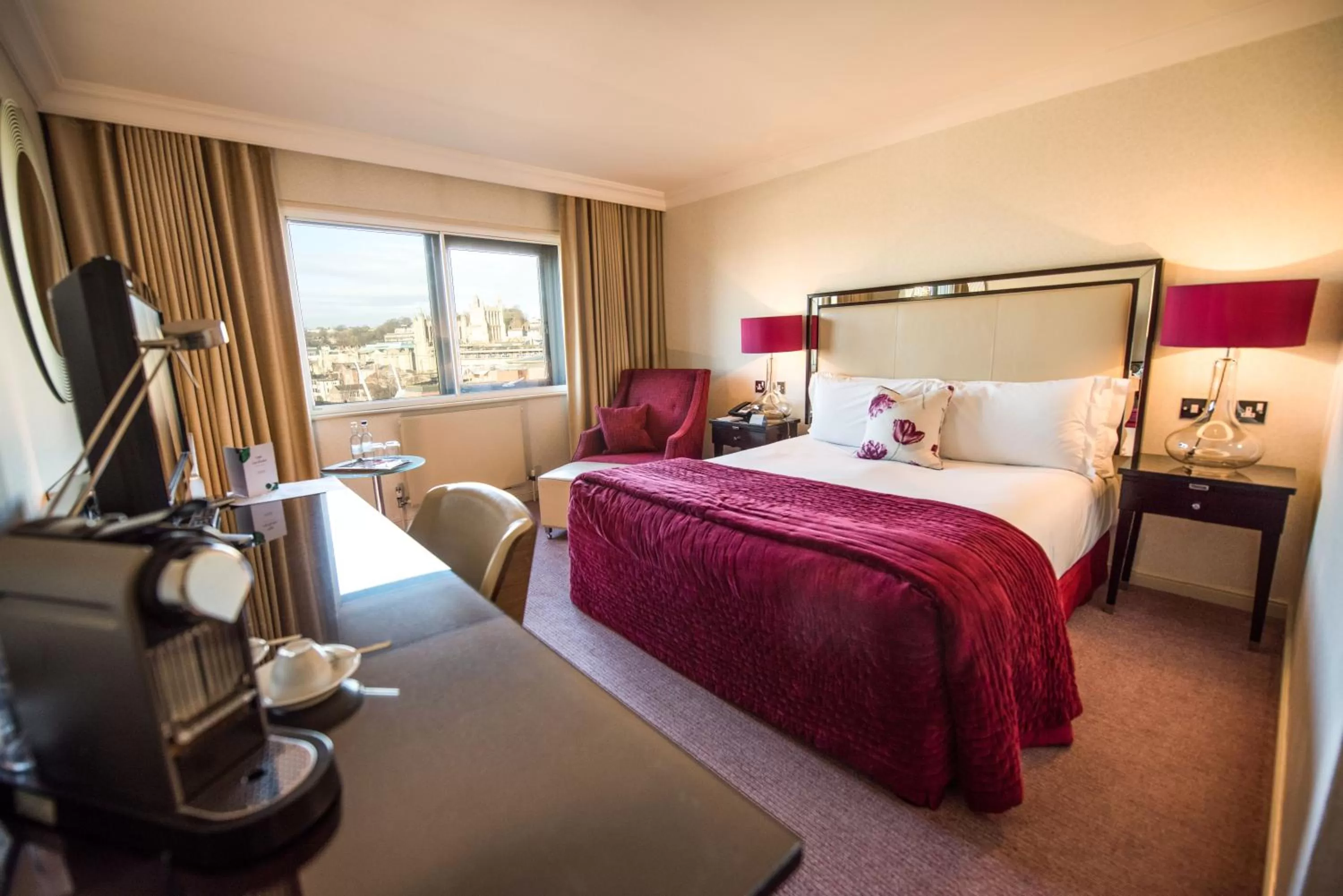 Bedroom, Bed in The Bristol Hotel