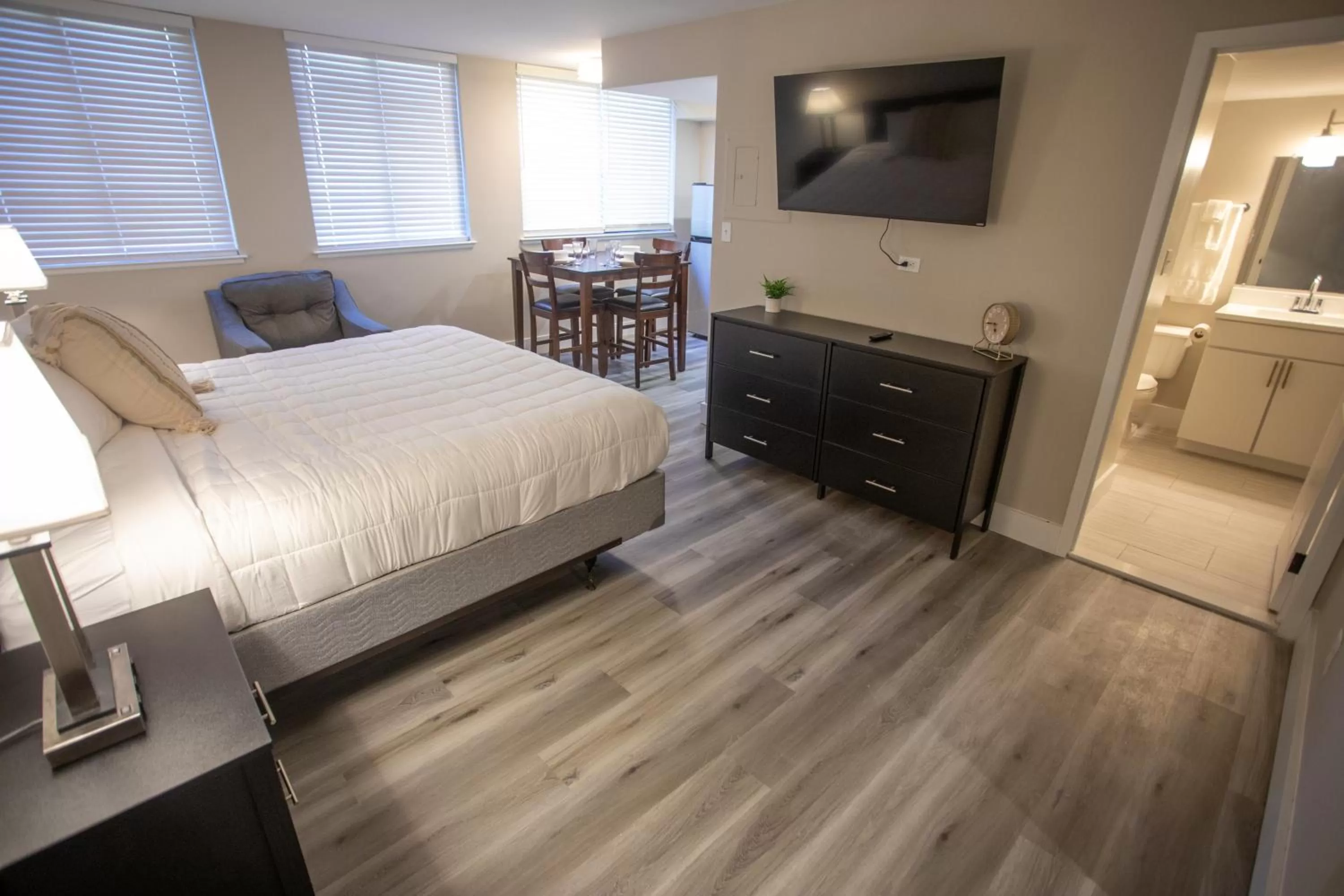 Georgetown Residences by LuxUrban