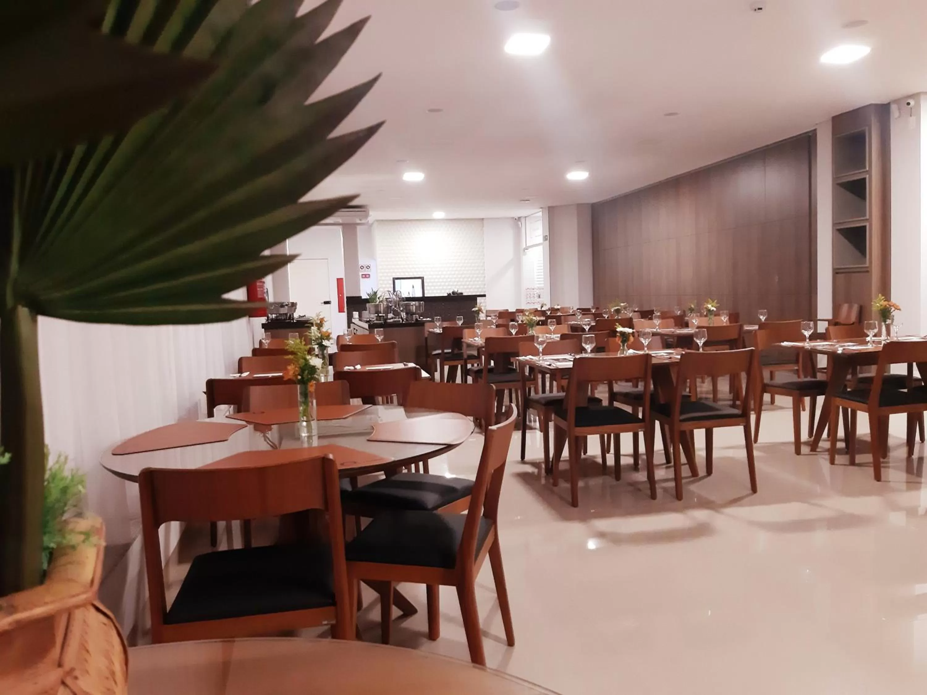Restaurant/places to eat in Orla Morena Park Hotel