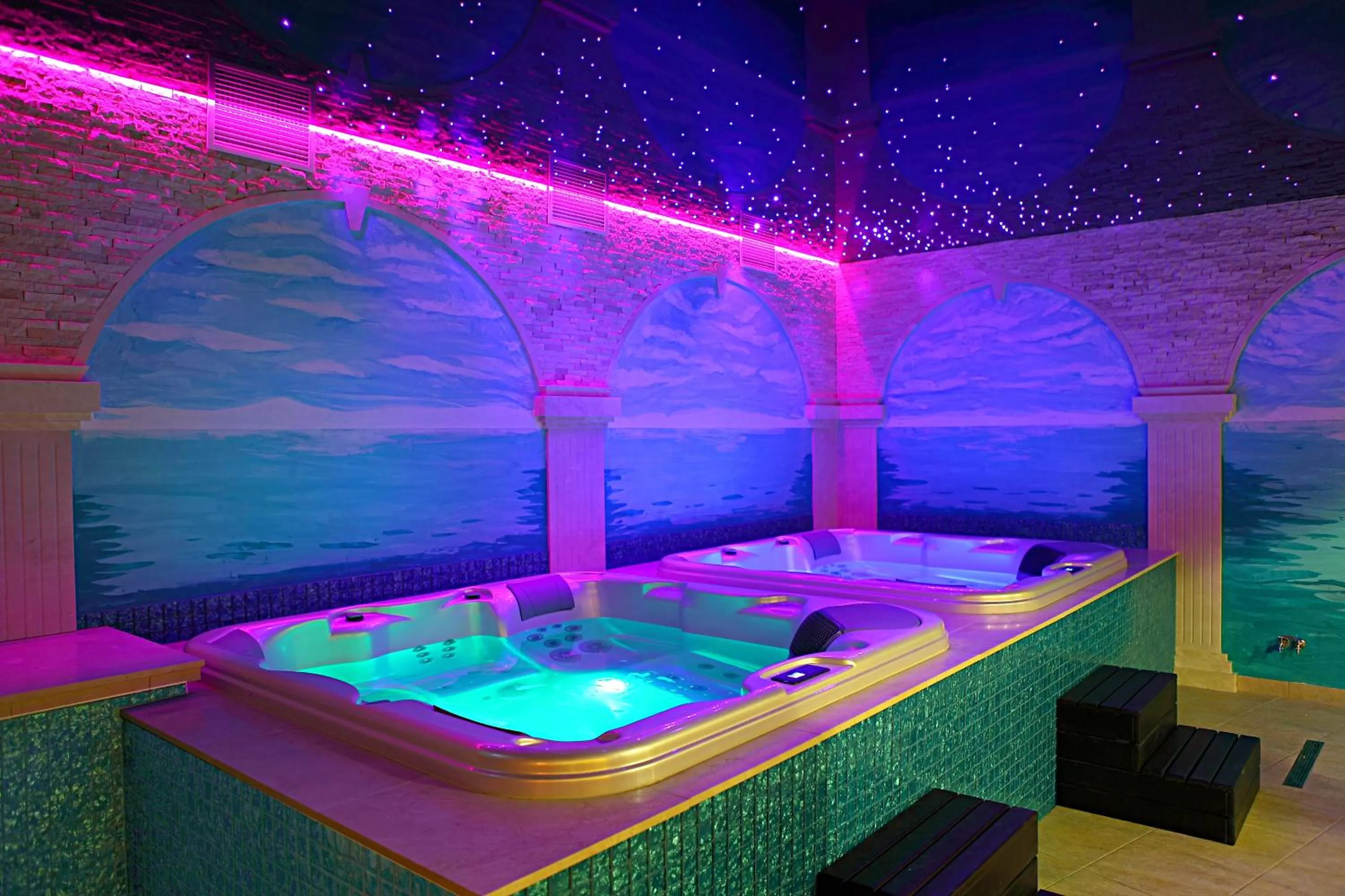 Hot Tub in Hotel Forum Fitness Spa & Wellness