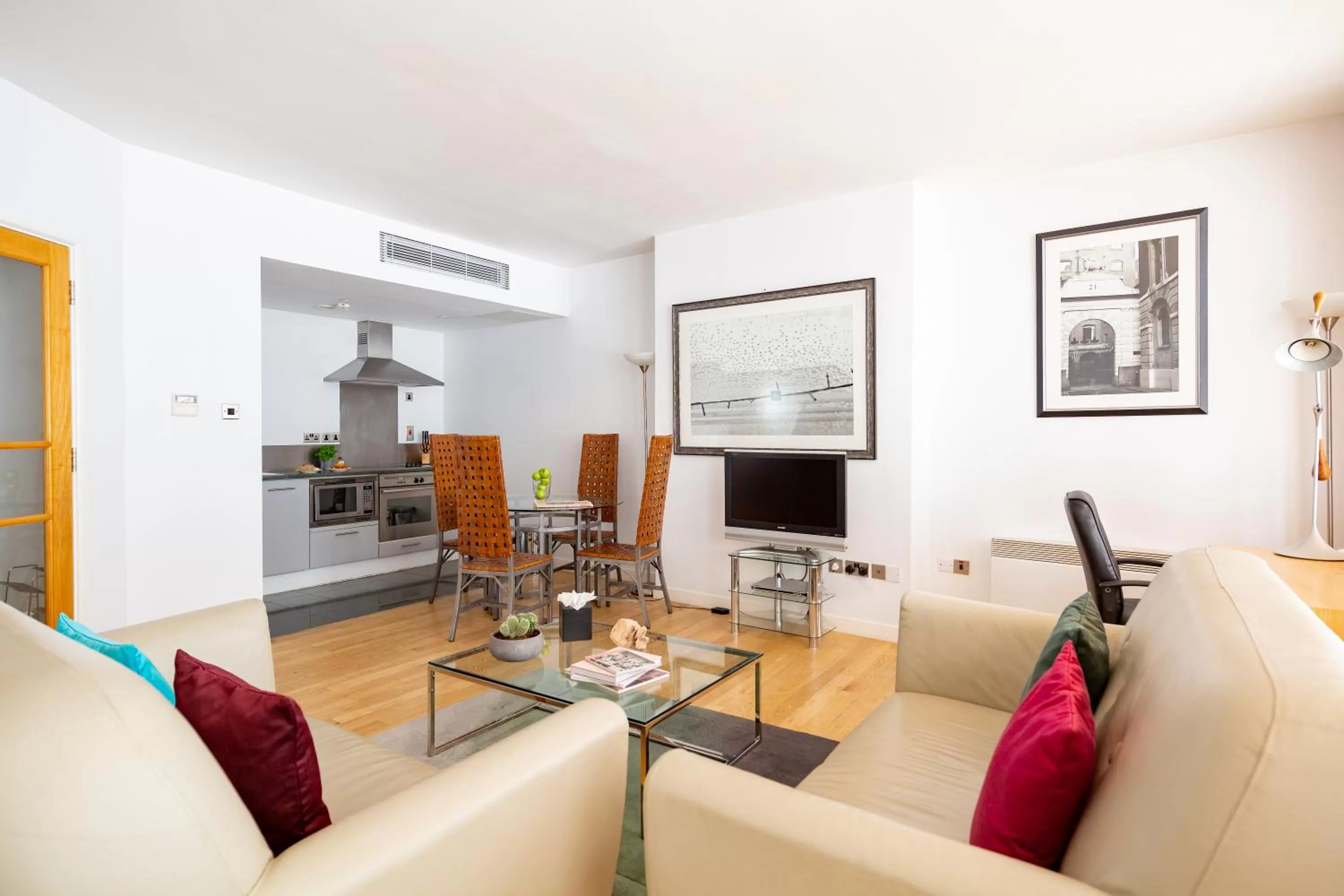 Living room in 196 Bishopsgate