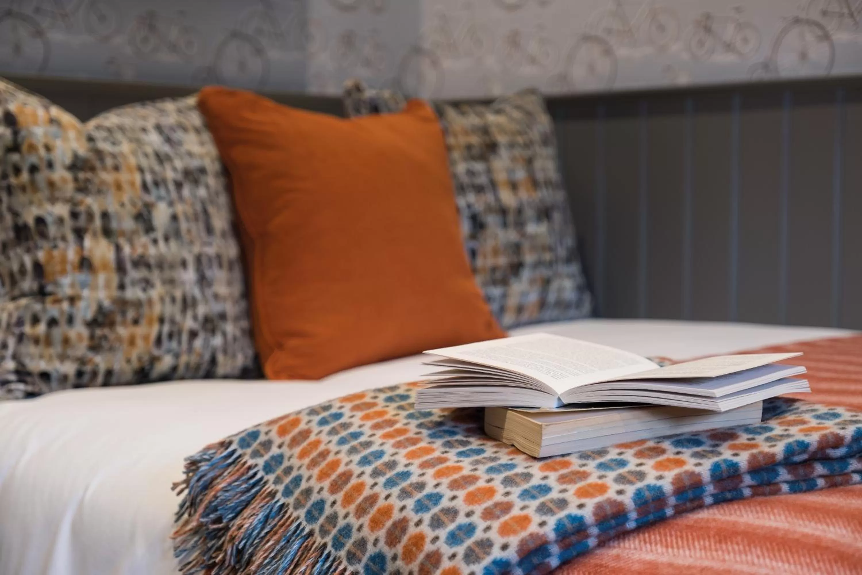 Bedroom, Bed in Toll House Inn