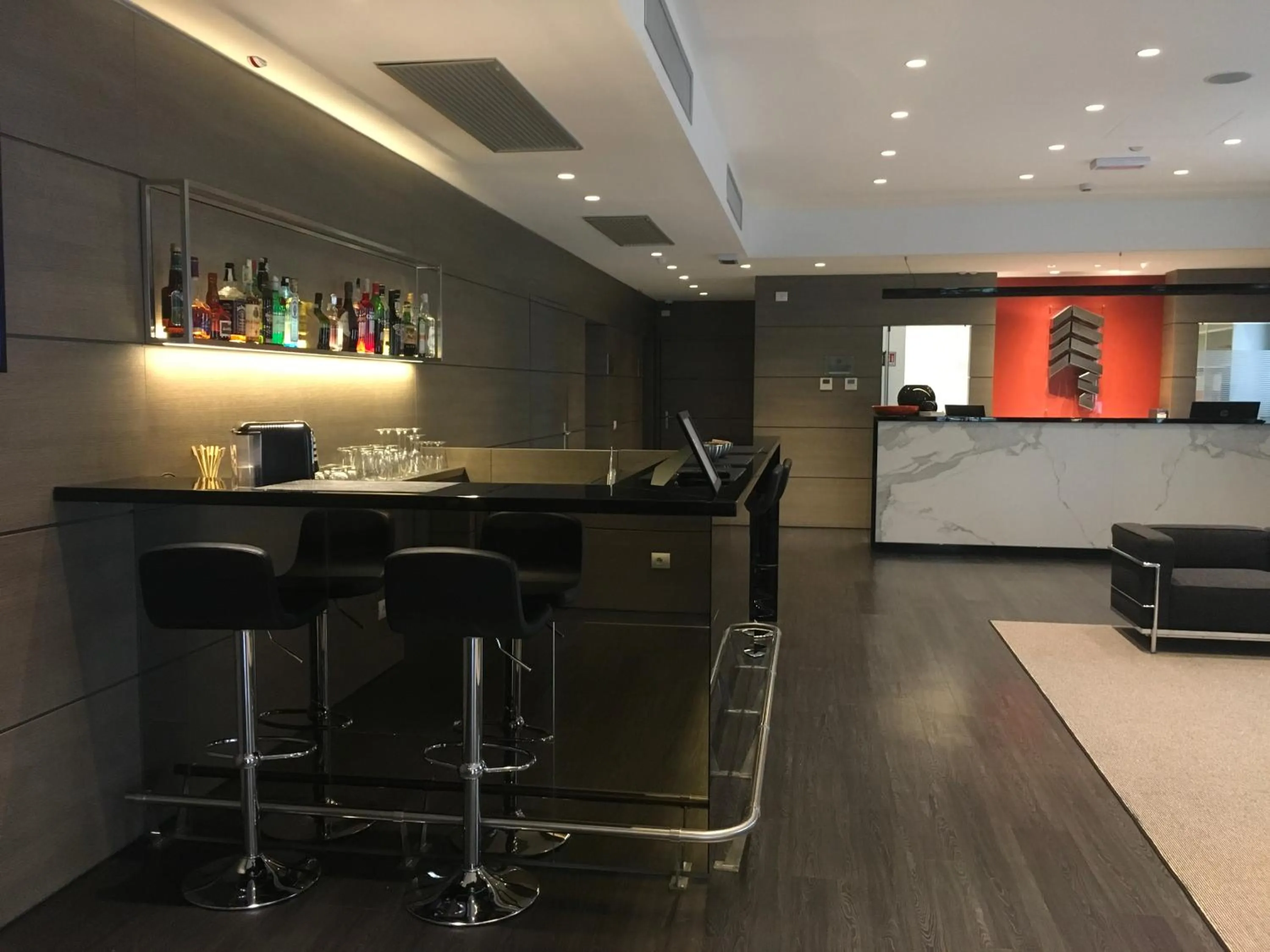 Communal lounge/ TV room in Hotel Forum