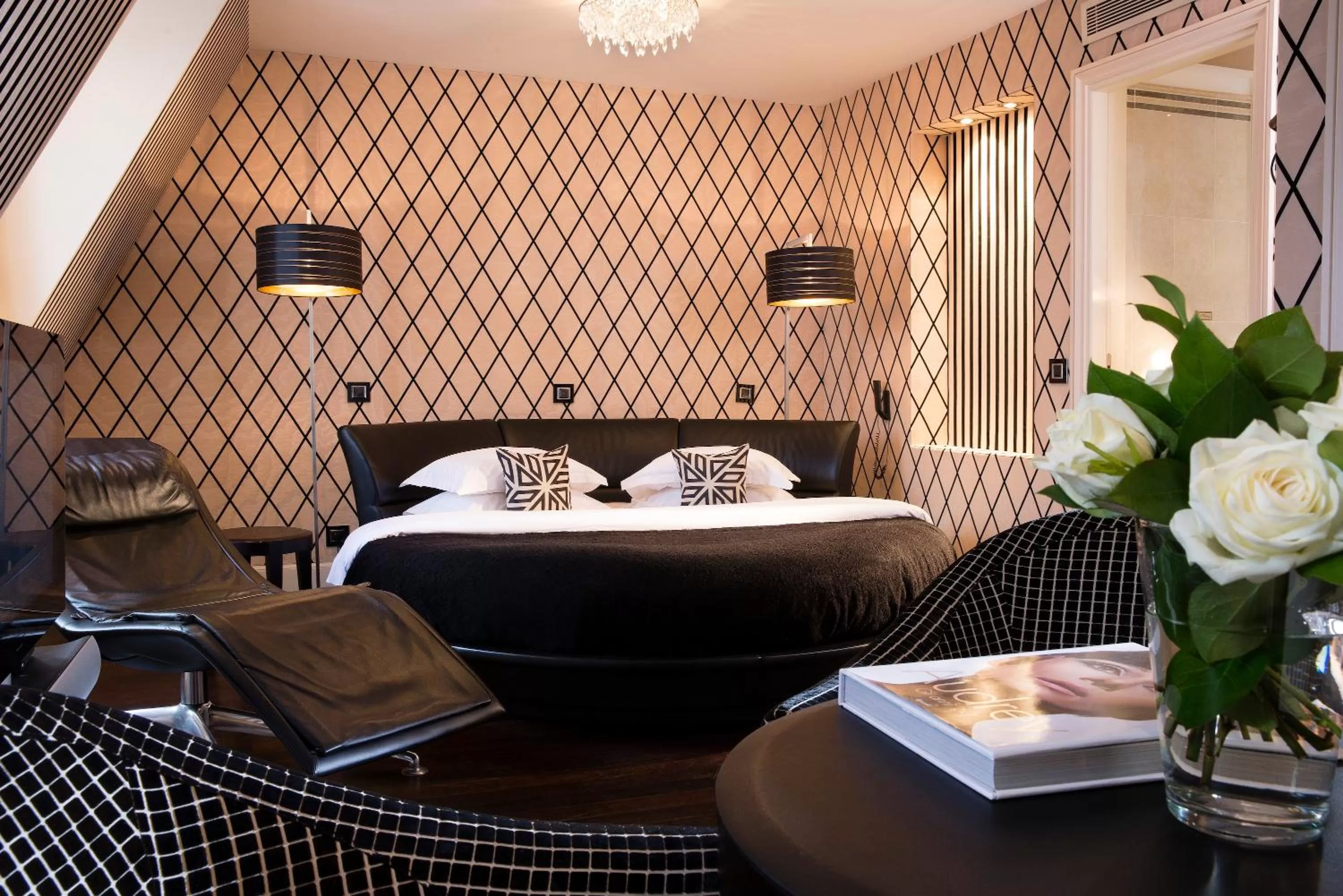 Bed in Hotel Ares Eiffel