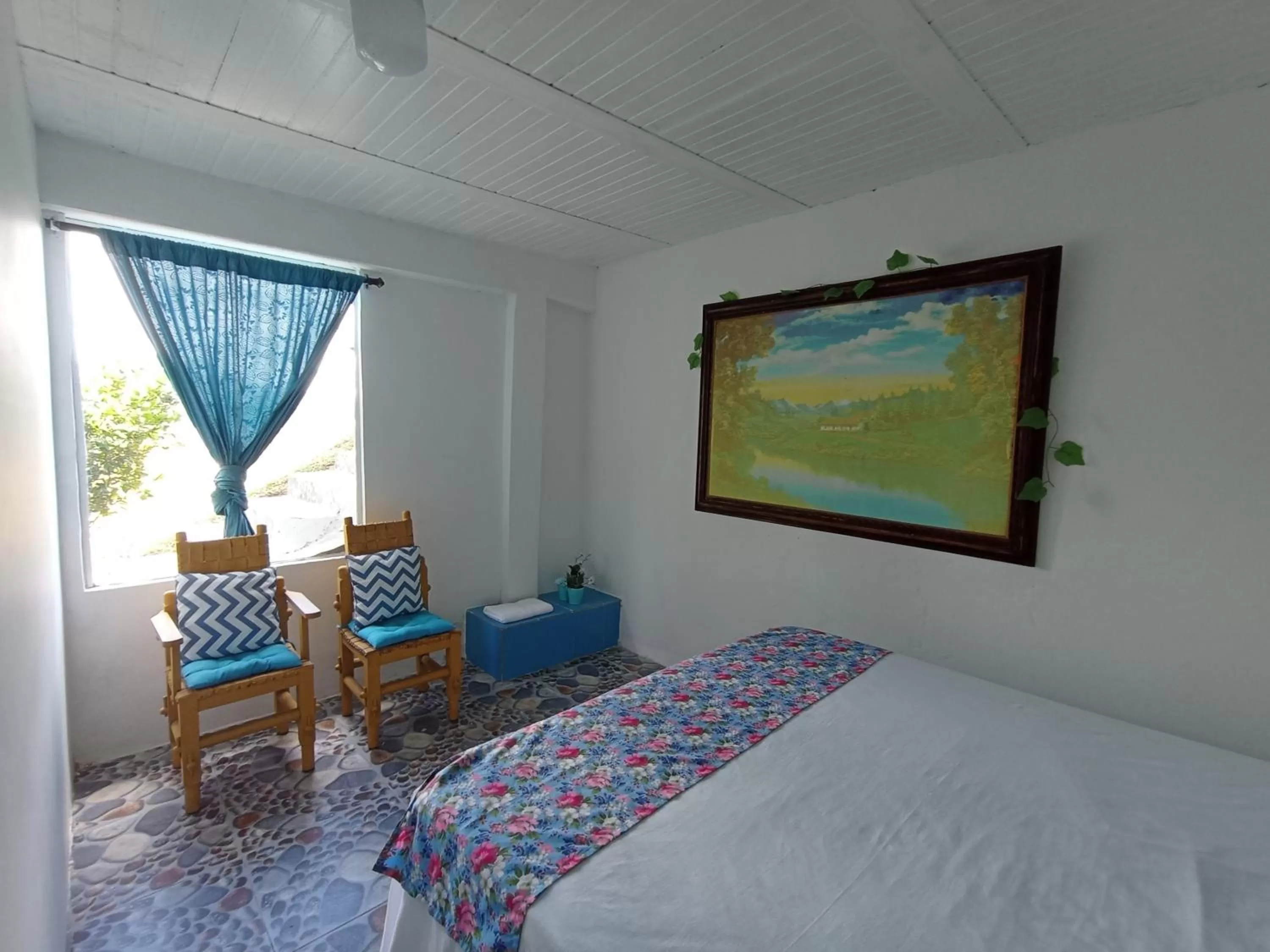 Photo of the whole room in Paradise Lake Finca Hotel