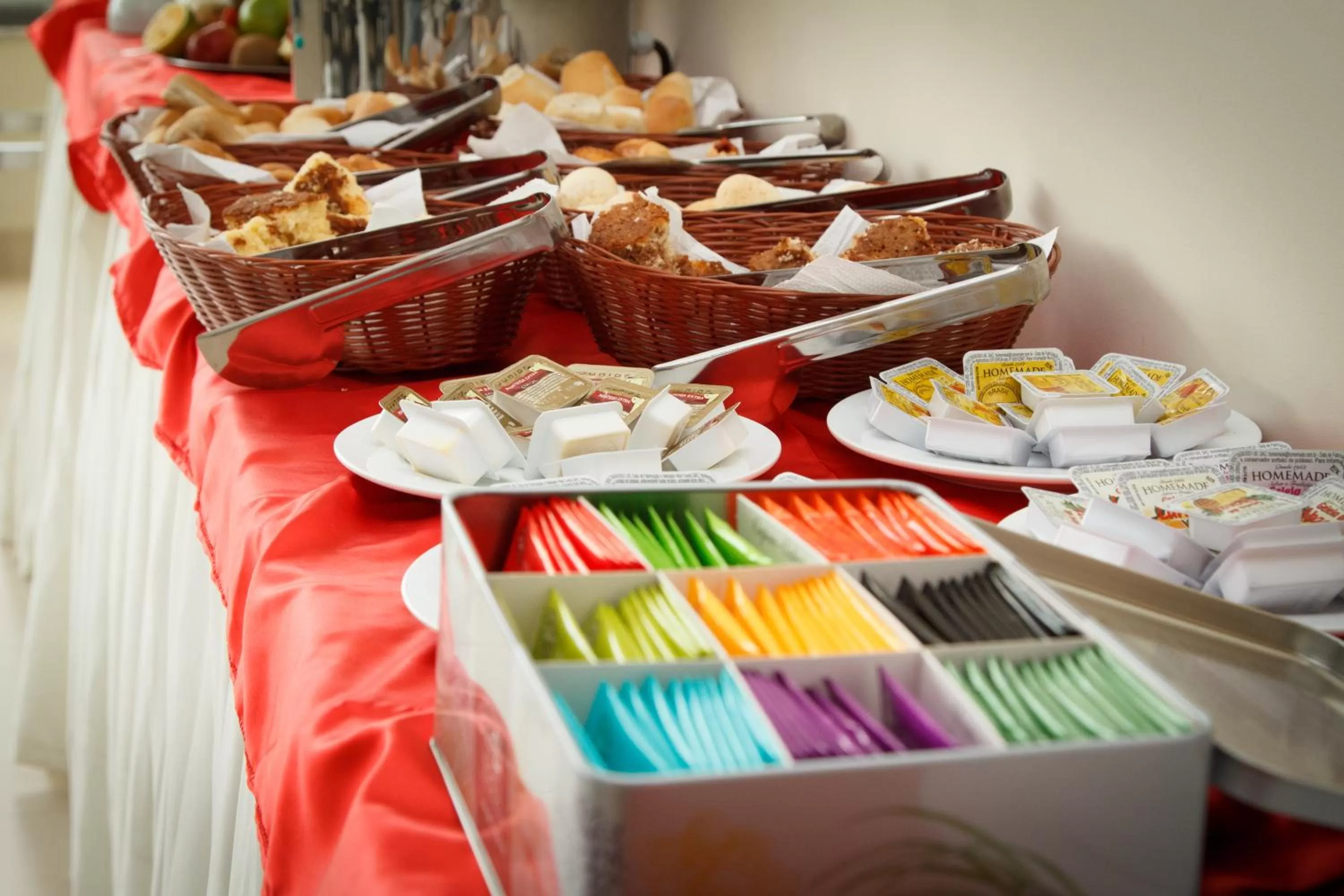 Food in Minas Platinum Hotel & Convention