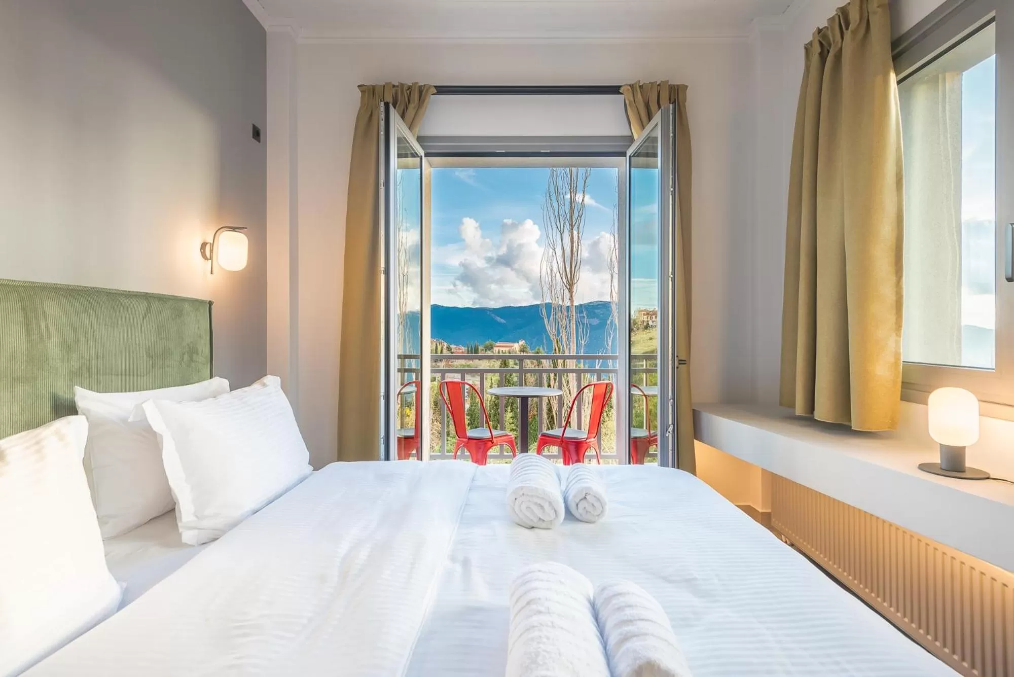 Bed in Snowglory Boutique Hotel