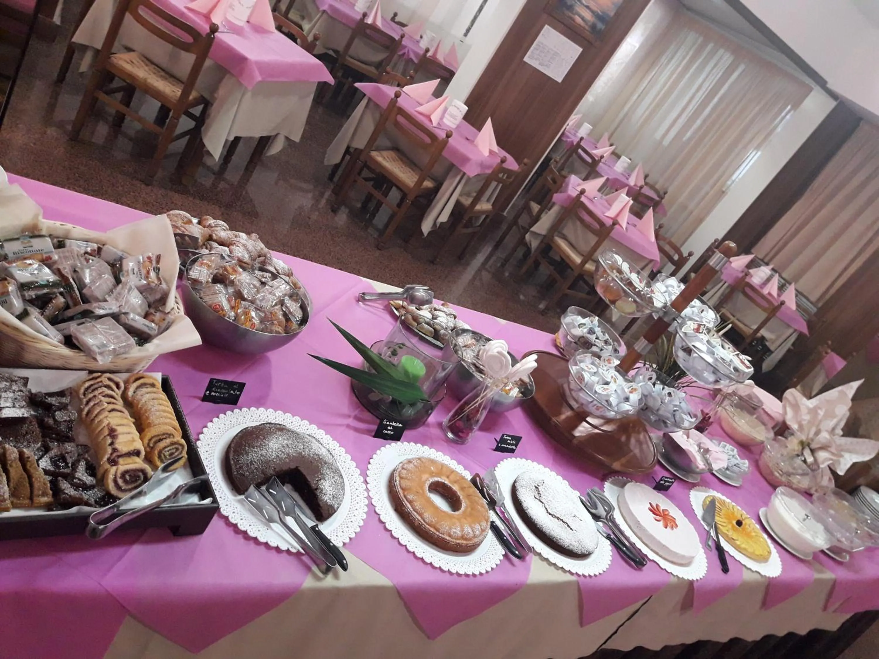 Breakfast in Hotel Gemini