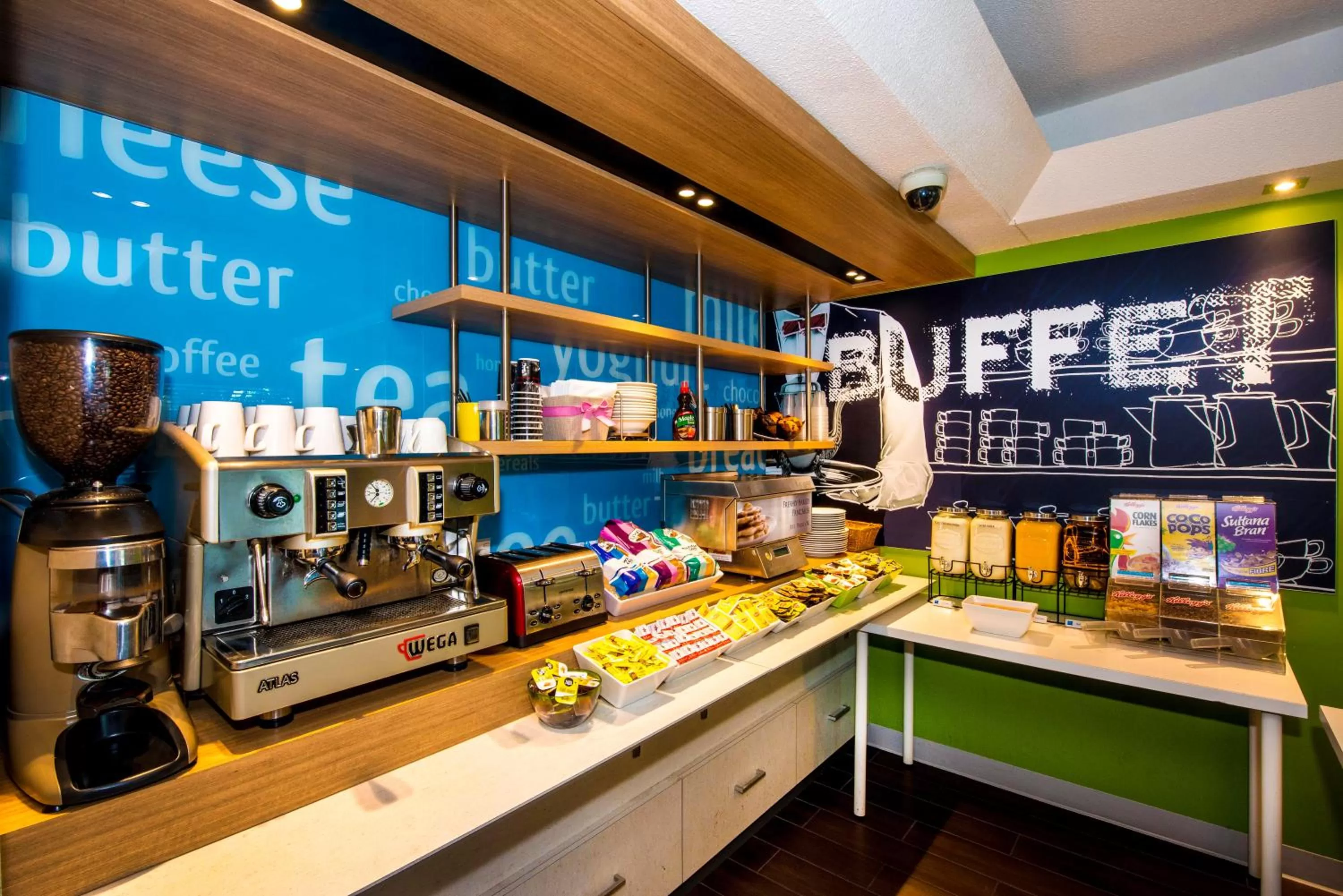 Restaurant/places to eat in ibis Budget - St Peters