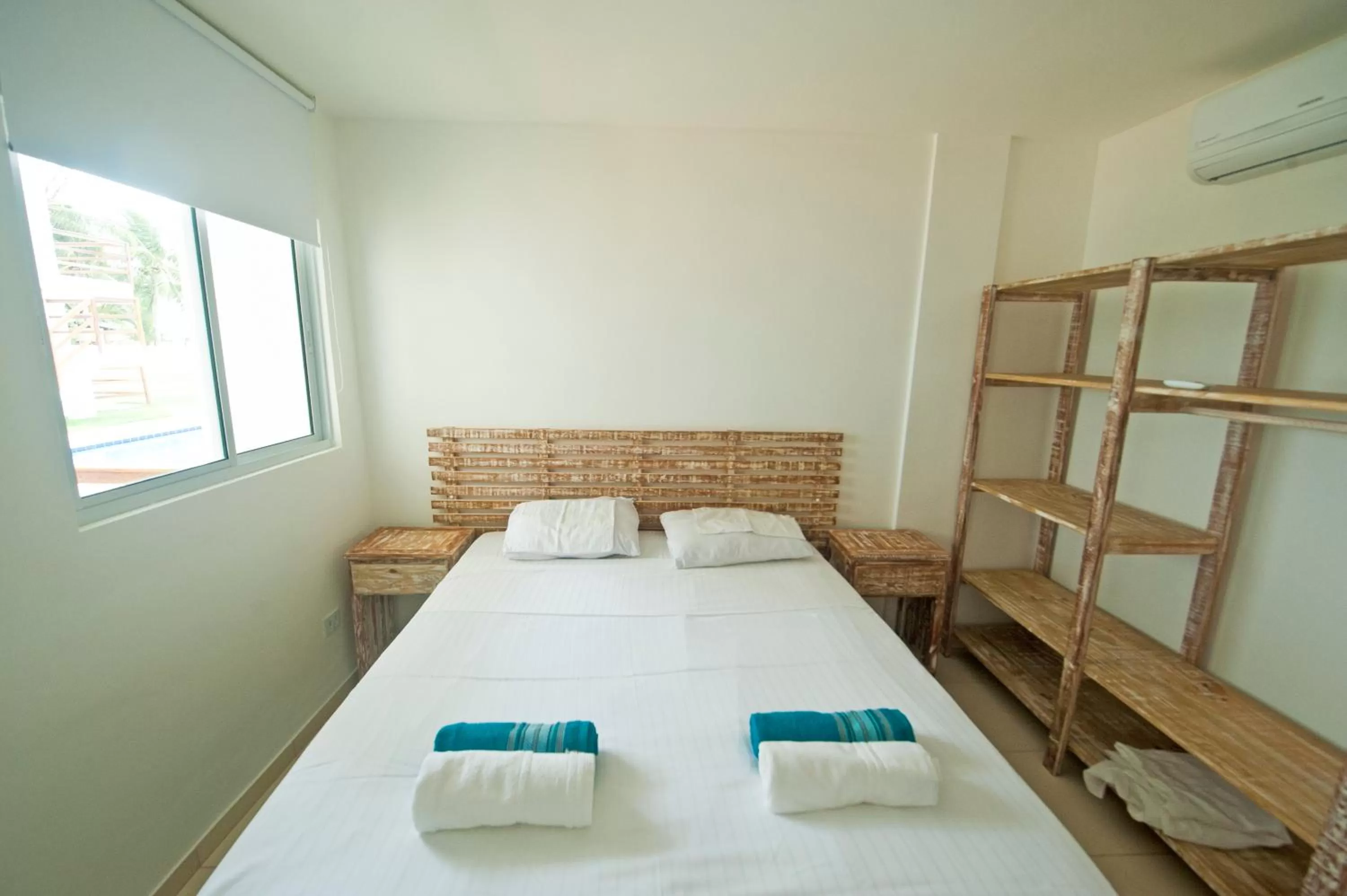 Bed in Manga Verde Beach Residence