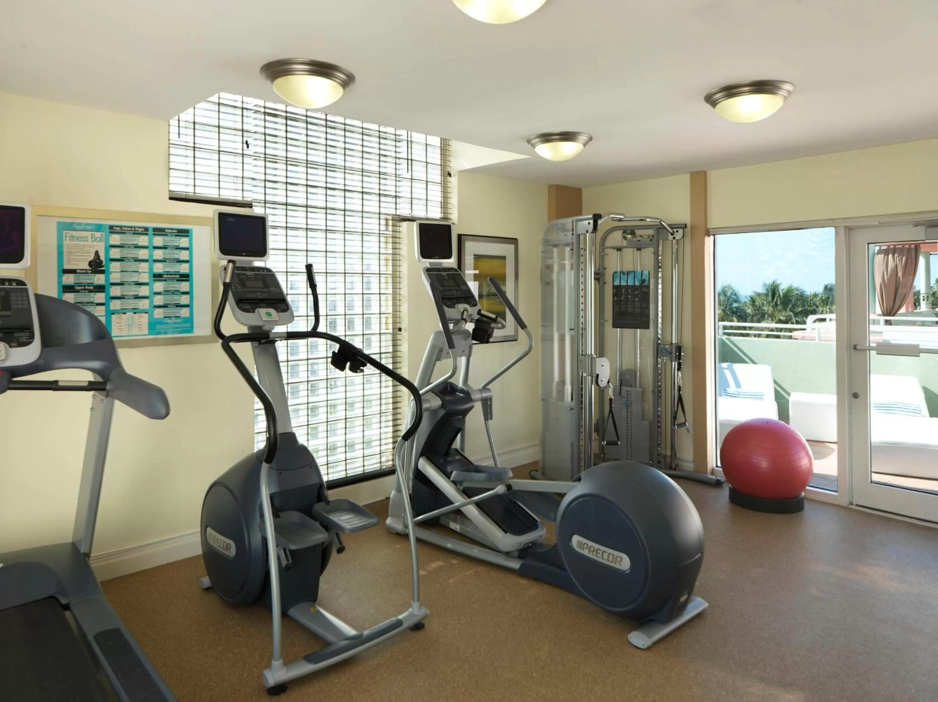 Fitness centre/facilities in Hilton Vacation Club Crescent on South Beach Miami