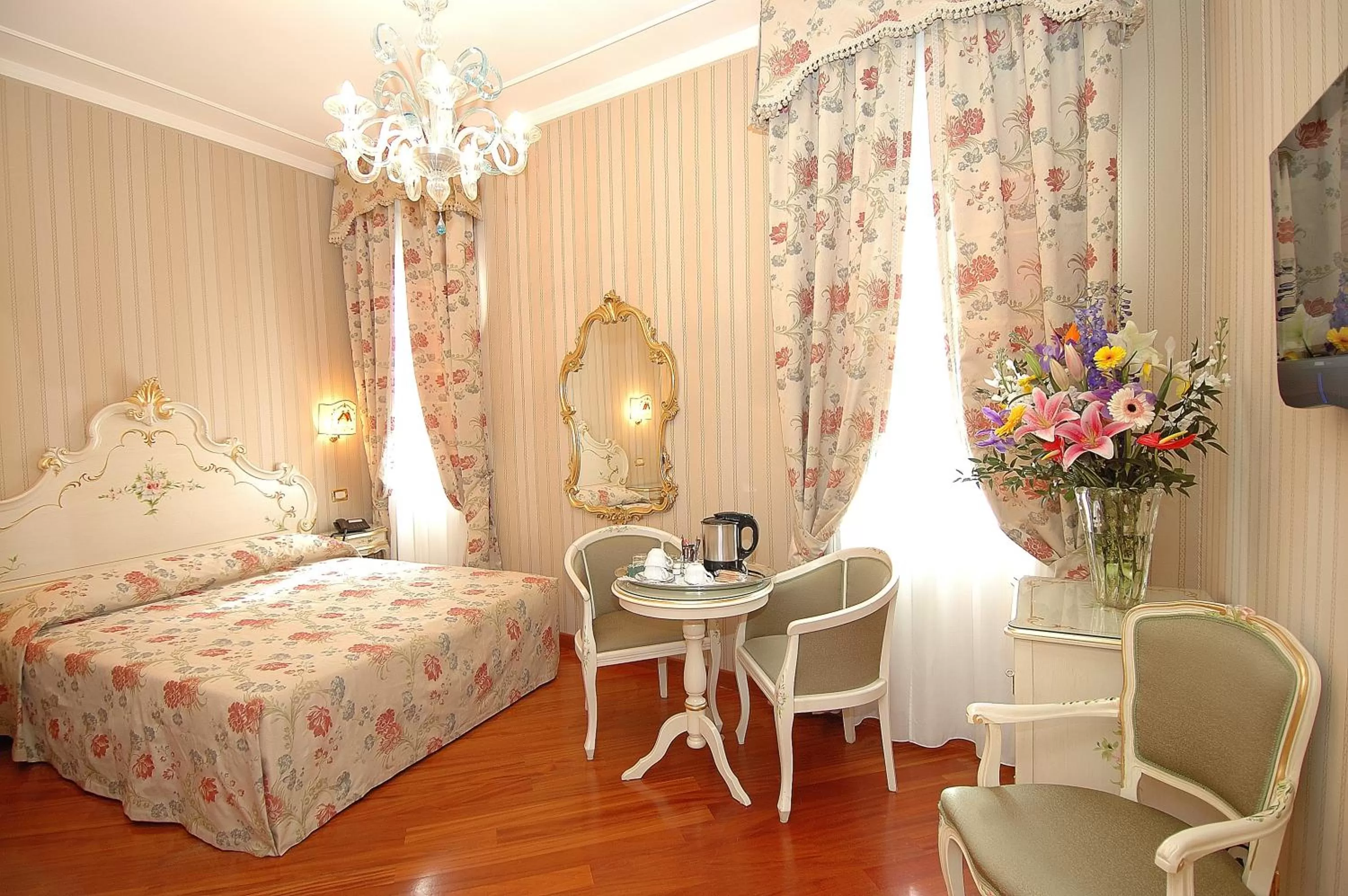 Photo of the whole room, Bed in Antica Locanda al Gambero