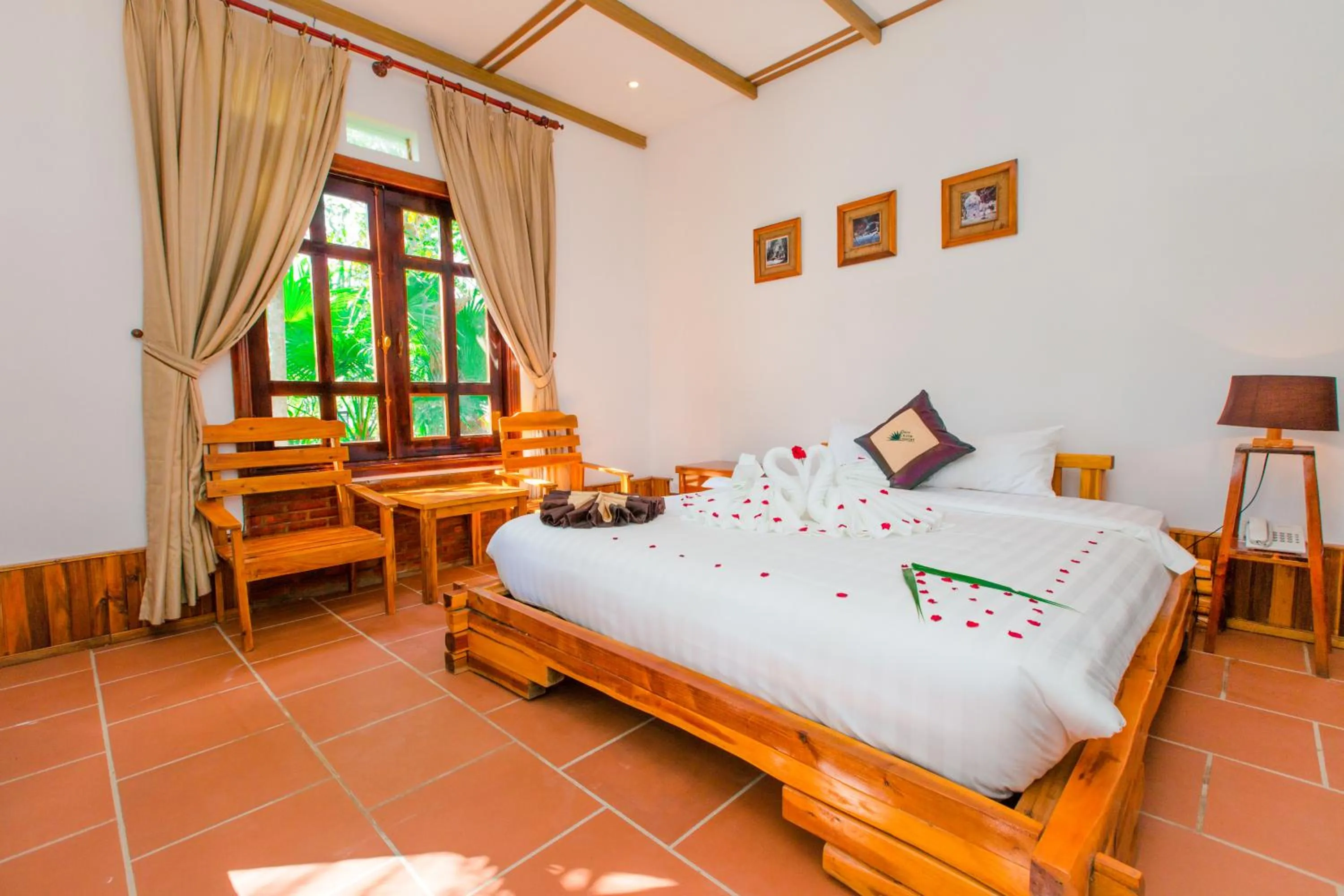 Bed in Palm Hills Resort