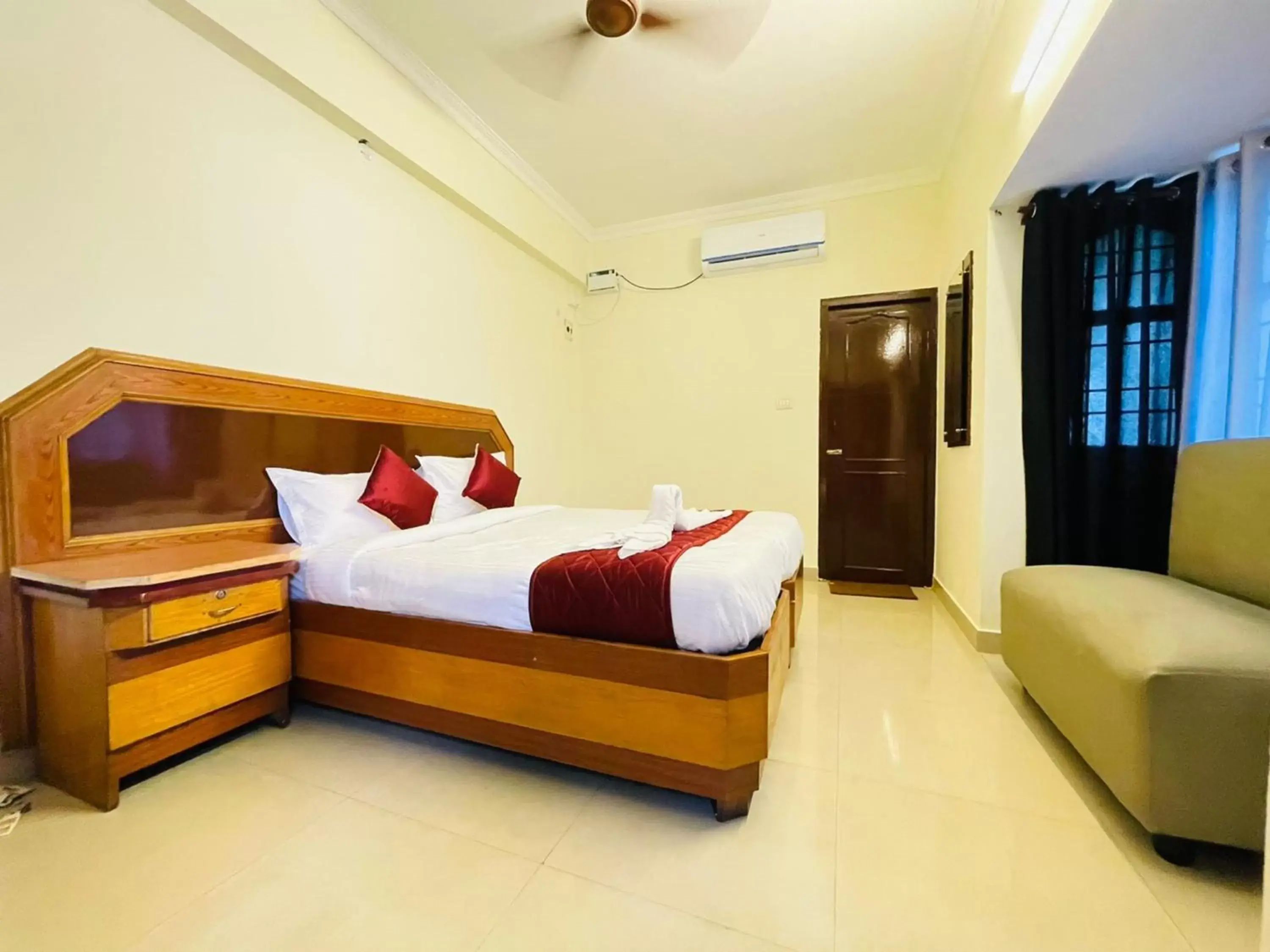 Deluxe Double Room - single occupancy in Half Moon Inn Deluxe Double Room - single occupancy in Half Moon Inn