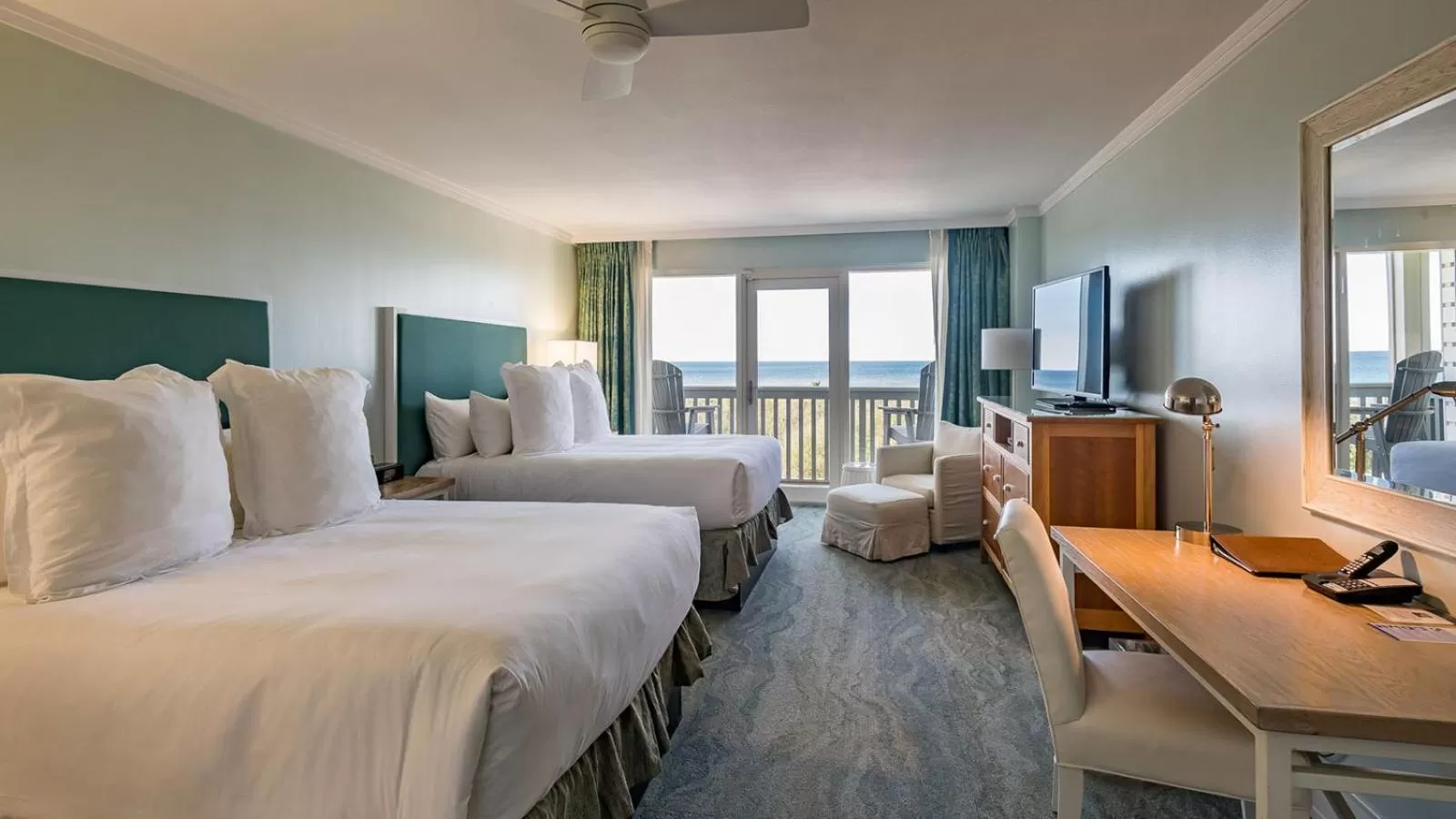 Superior Queen Room in WaterColor Inn & Resort