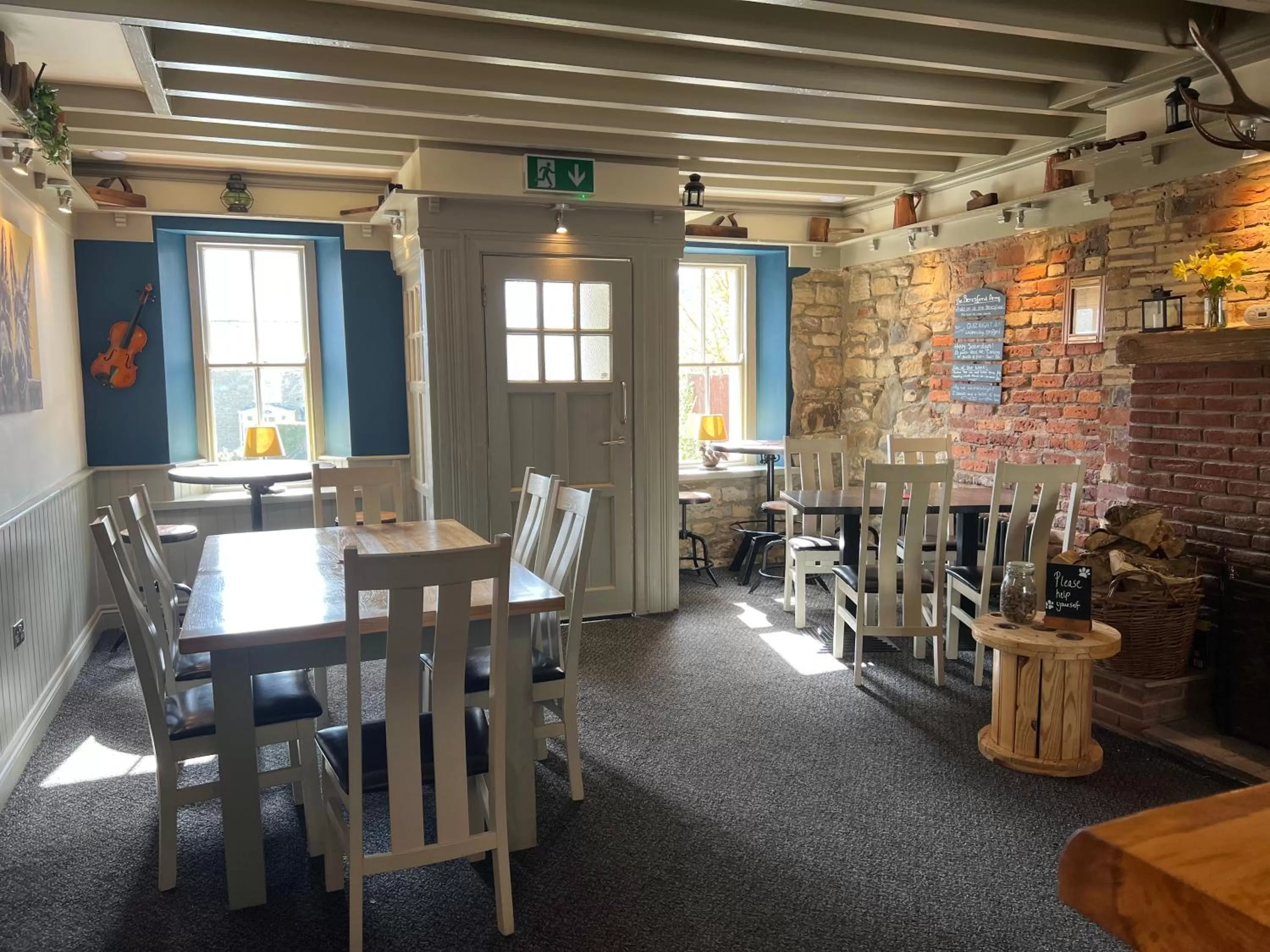 Lounge or bar in The Beresford Arms