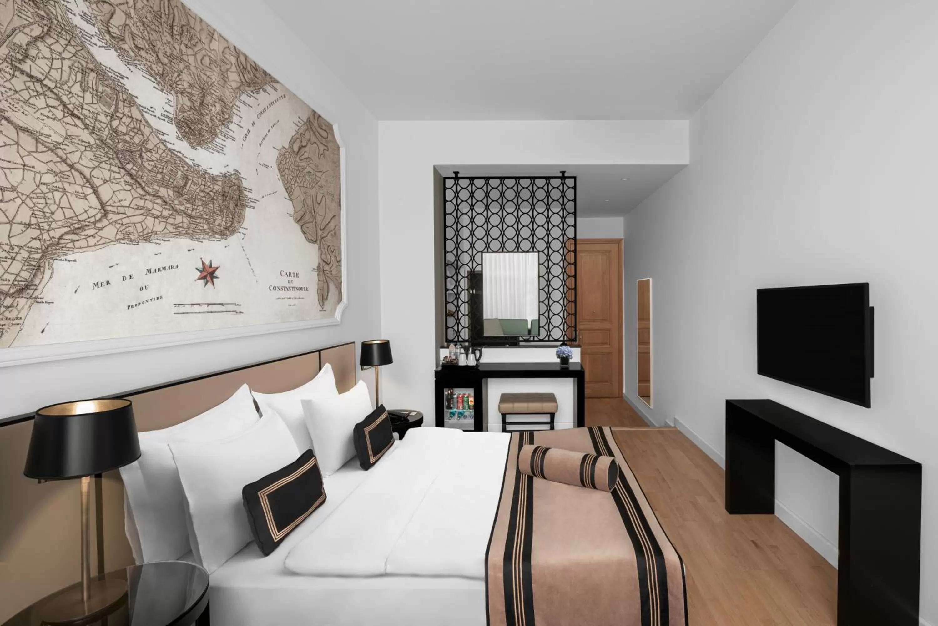 Bed in AKKA Lush Hotel Taksim