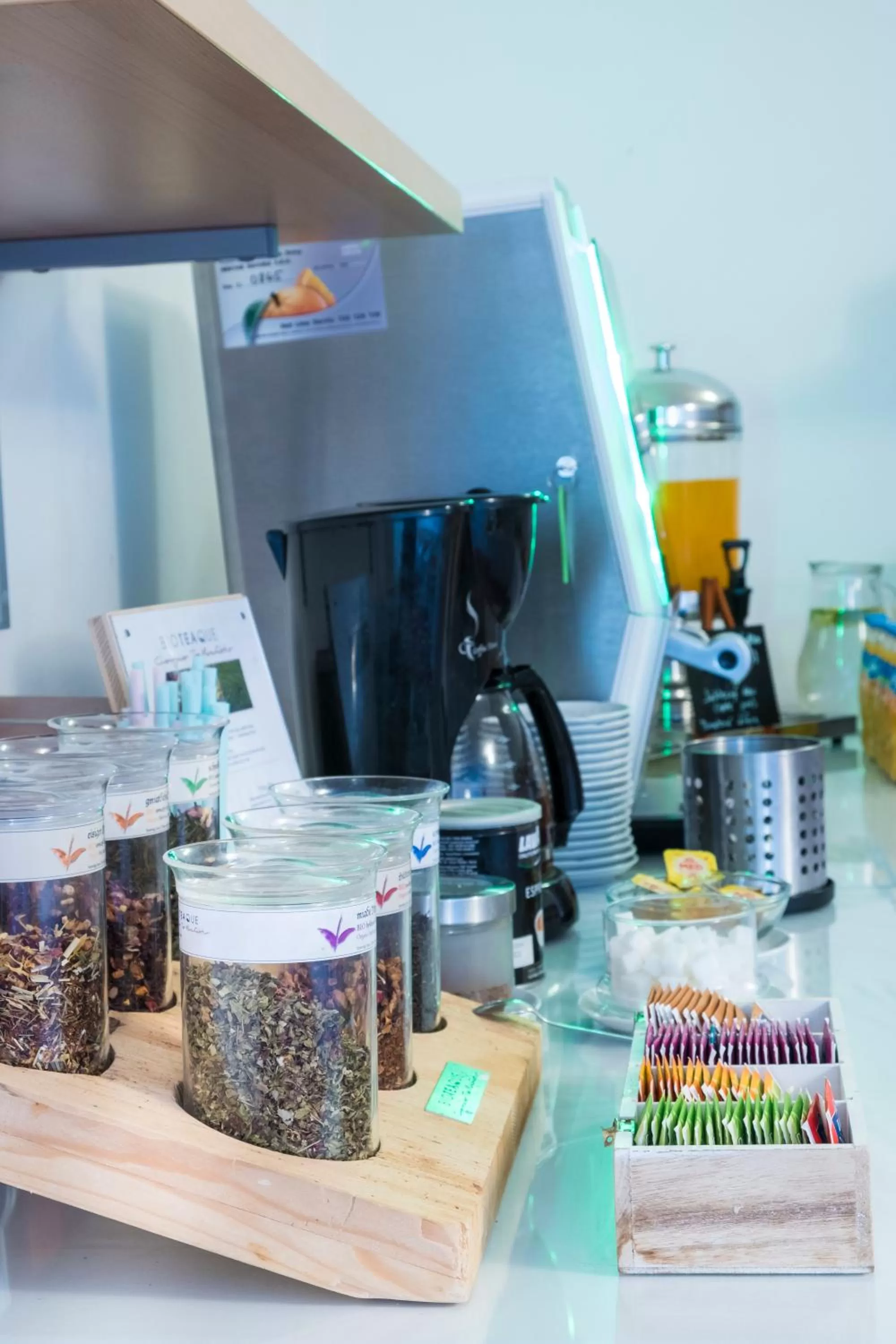 Food and drinks, Coffee/Tea Facilities in Hotel Meda of Museum Kampa