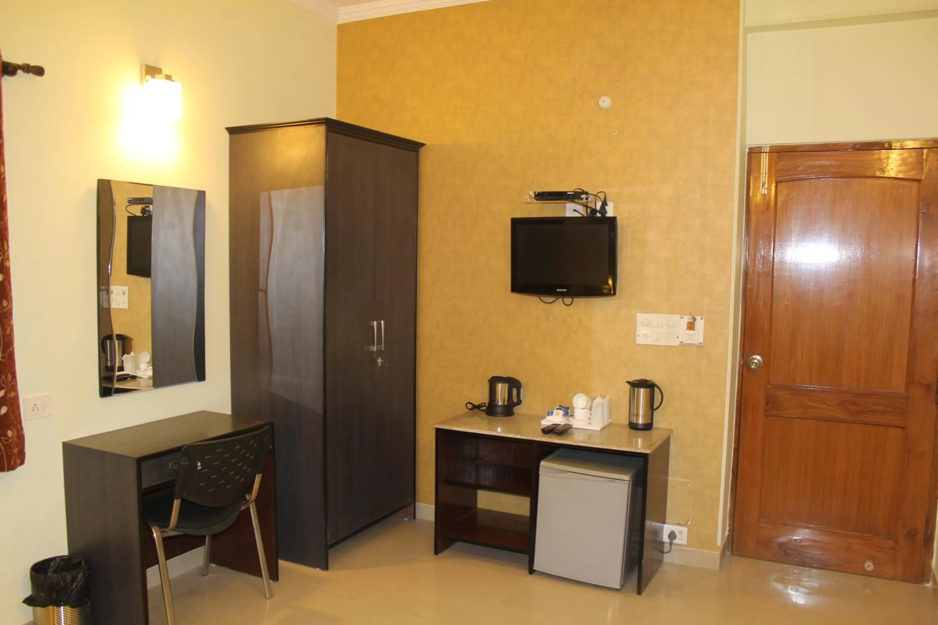 Deluxe Double Room in Persona International Hotel Karol Bagh Delhi