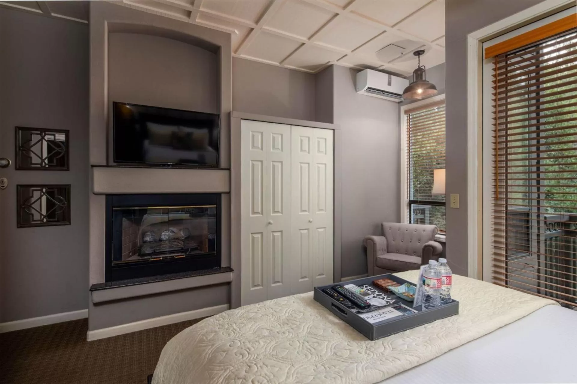 Bed in Inn Above Oak Creek Sedona