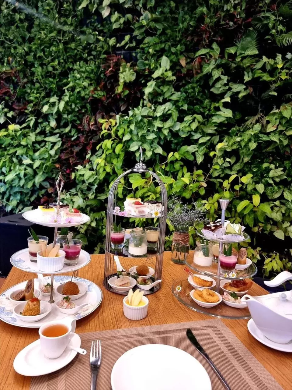 Food and drinks in Paradise Saigon Boutique Hotel & Spa