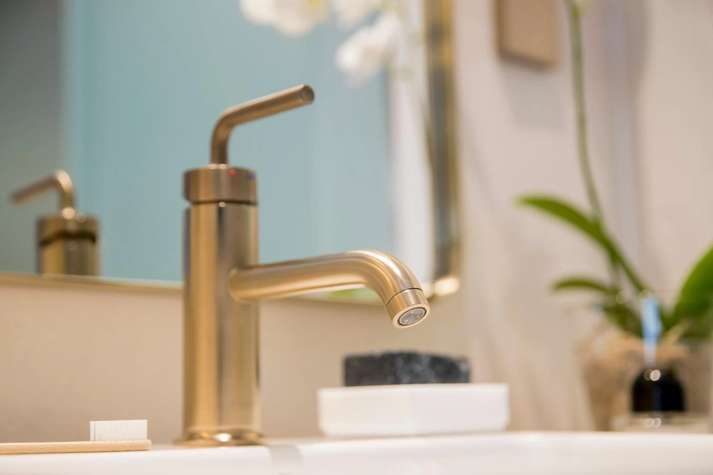 Bathroom in The William Inglis Mgallery