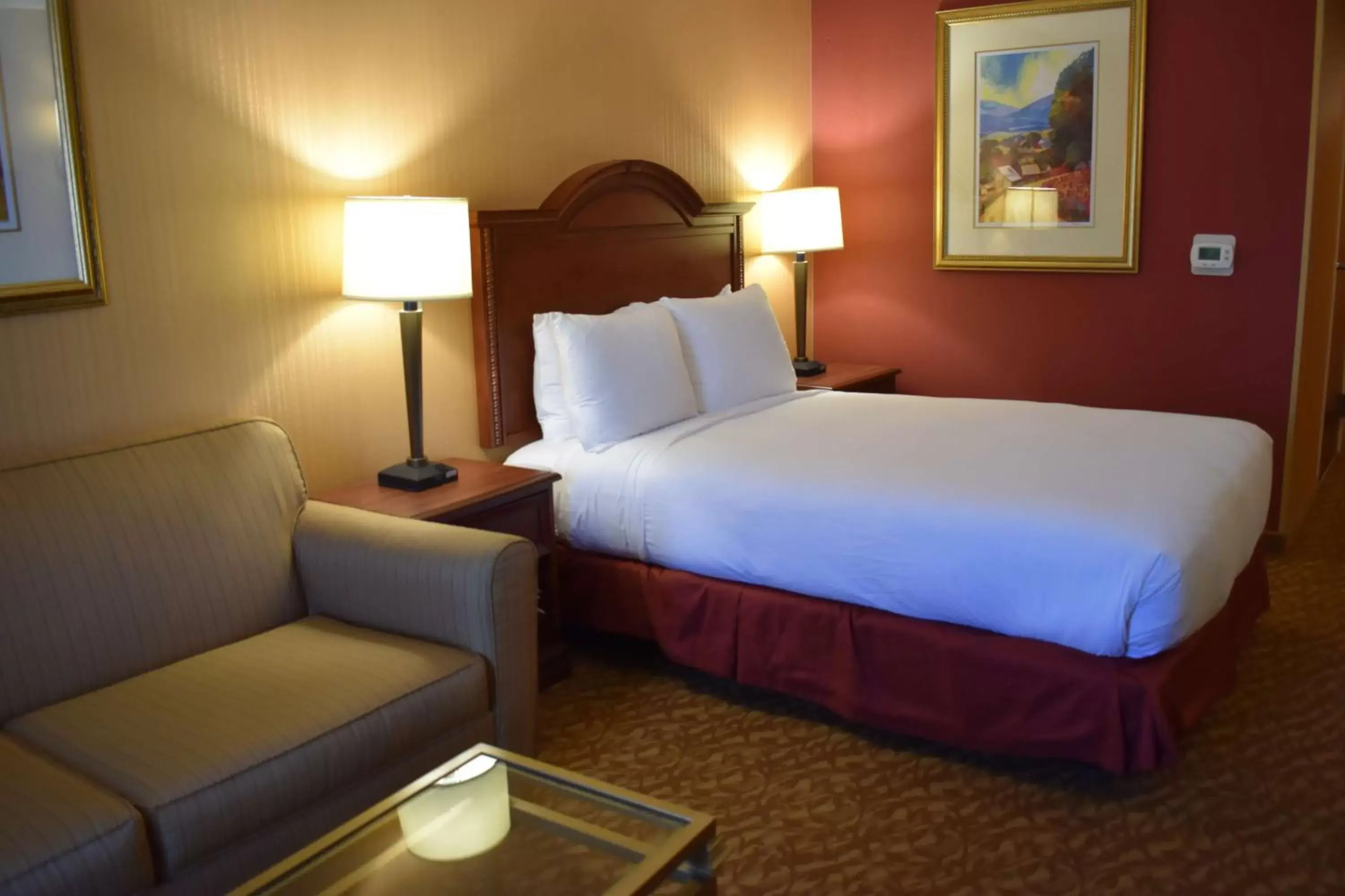 Double Room with Bath Tub - Disability Access/Non-Smoking in DoubleTree by Hilton Biltmore/Asheville Double Room with Bath Tub - Disability Access/Non-Smoking in DoubleTree by Hilton Biltmore/Asheville