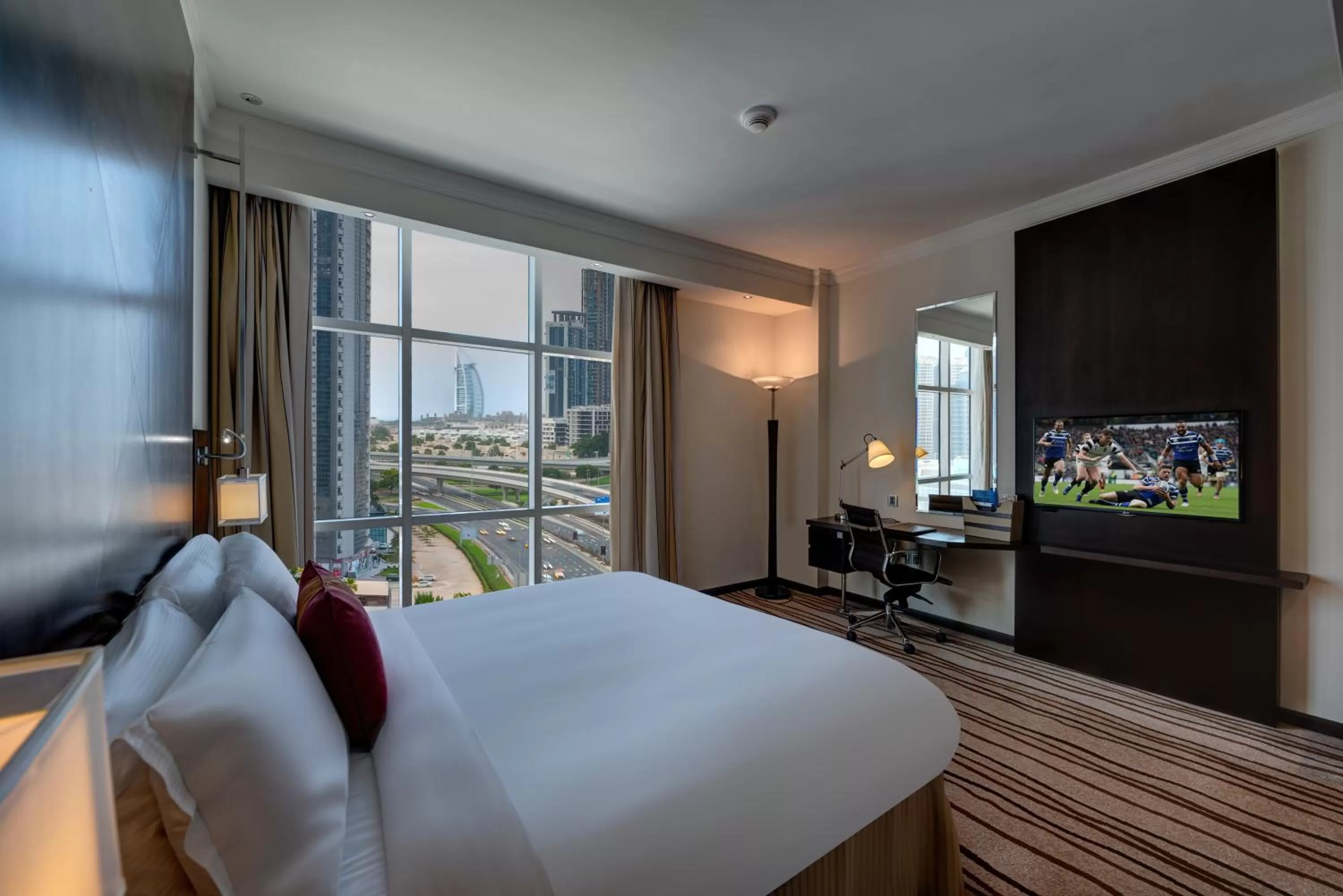 Nearby landmark, Bed in Media Rotana Dubai
