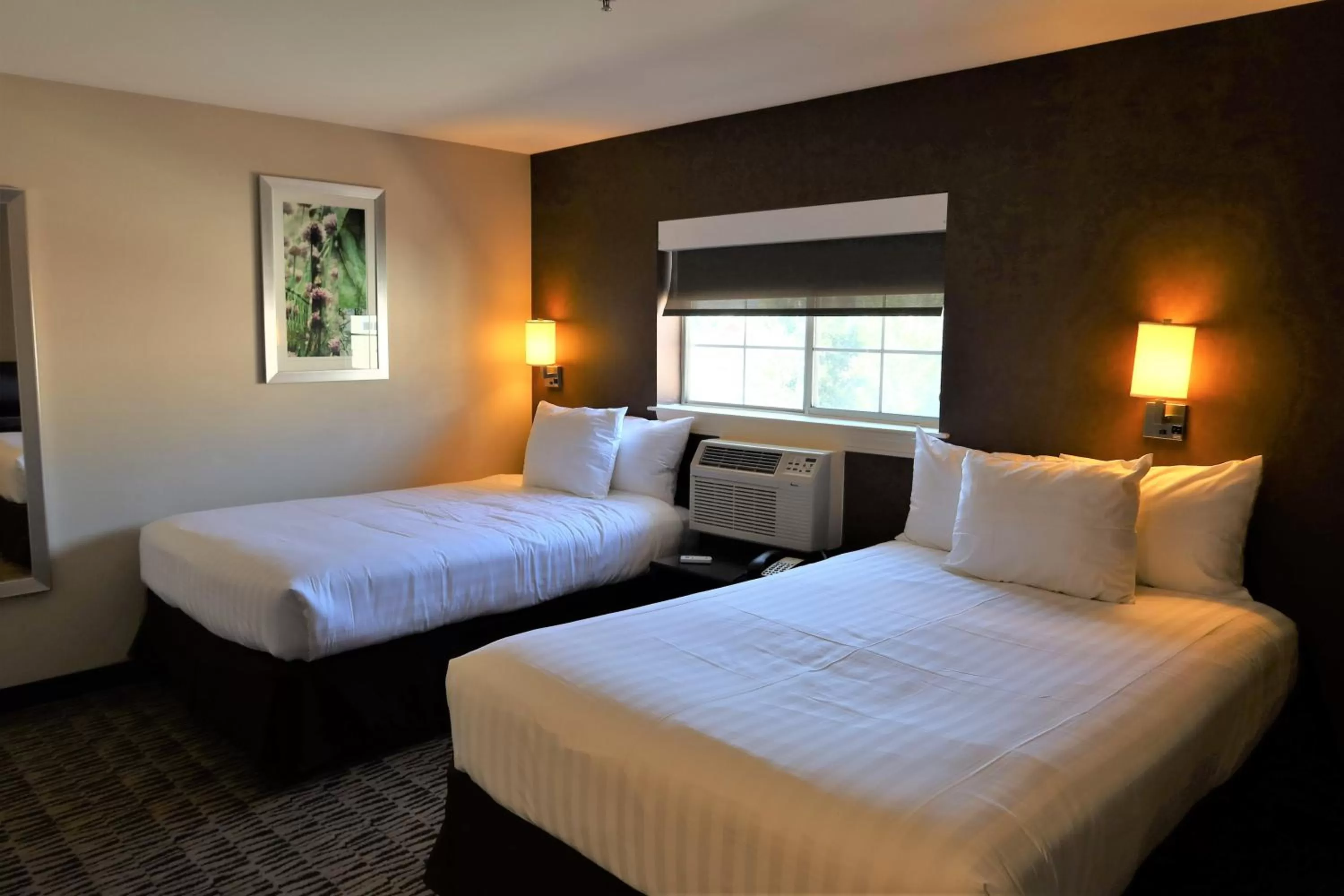 Bedroom, Bed in GreenTree Suites Eagle / Vail Valley