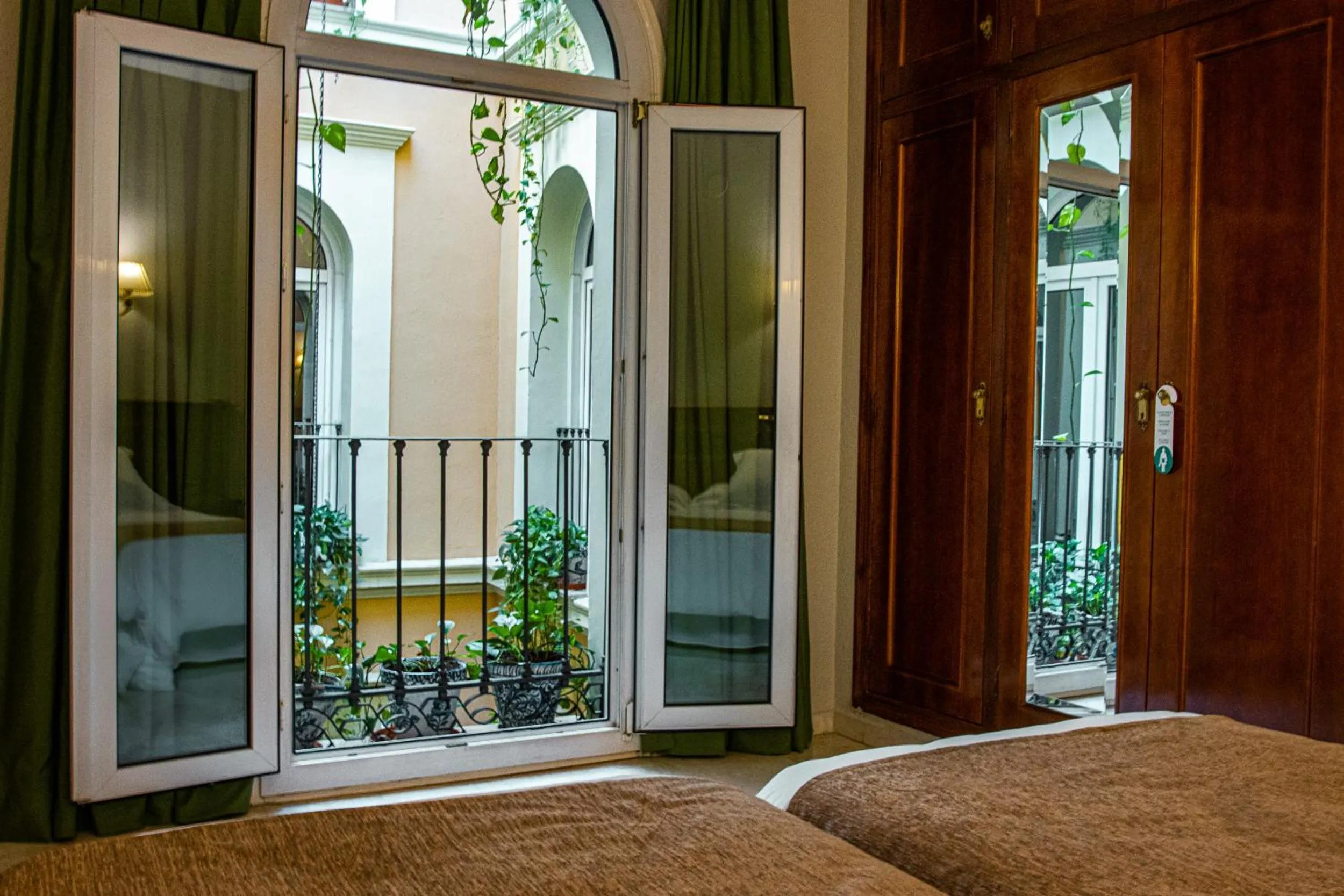 Bed in Hotel Reina Cristina