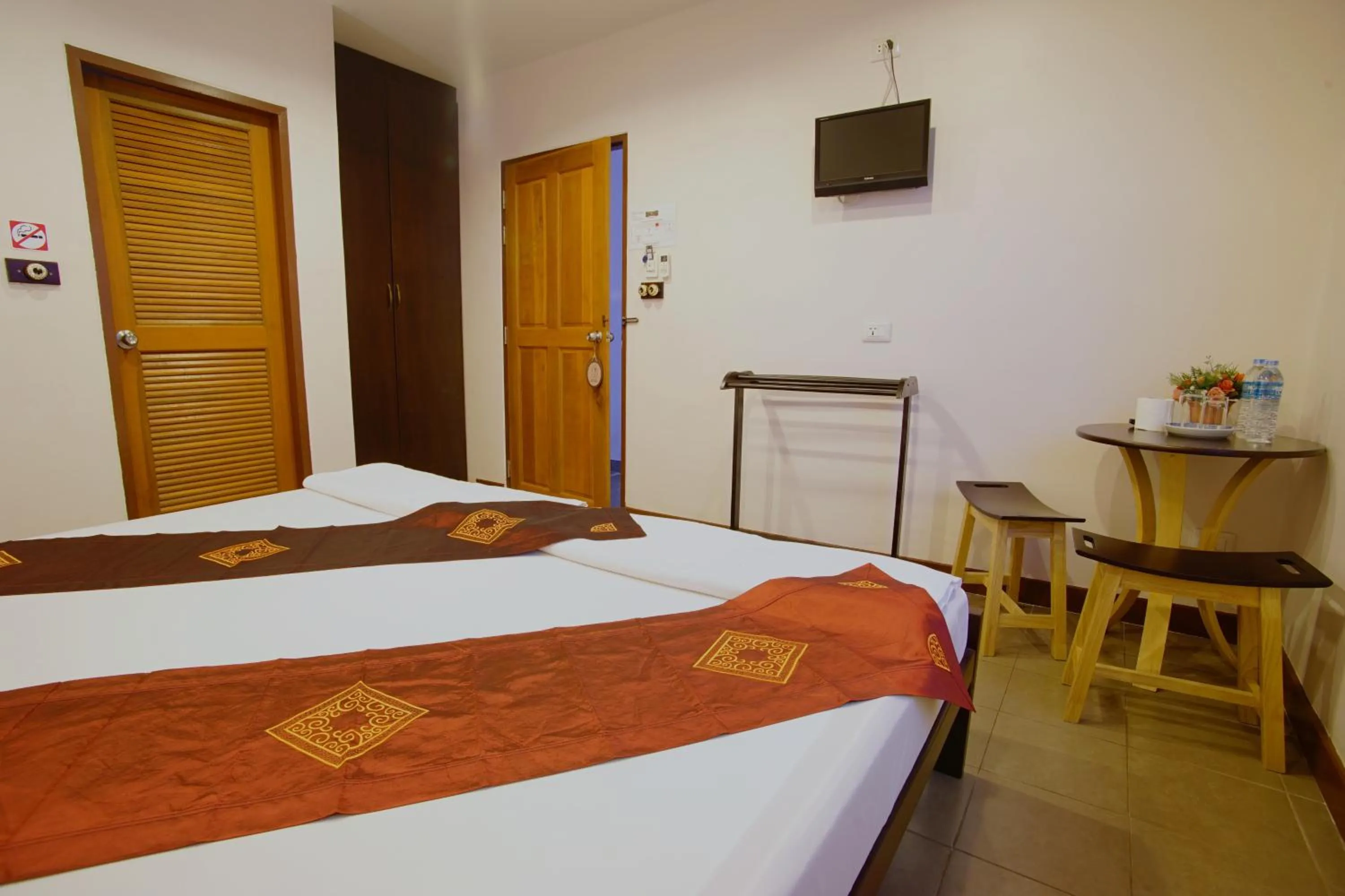 Decorative detail, Bed in Ming Shou Boutique House