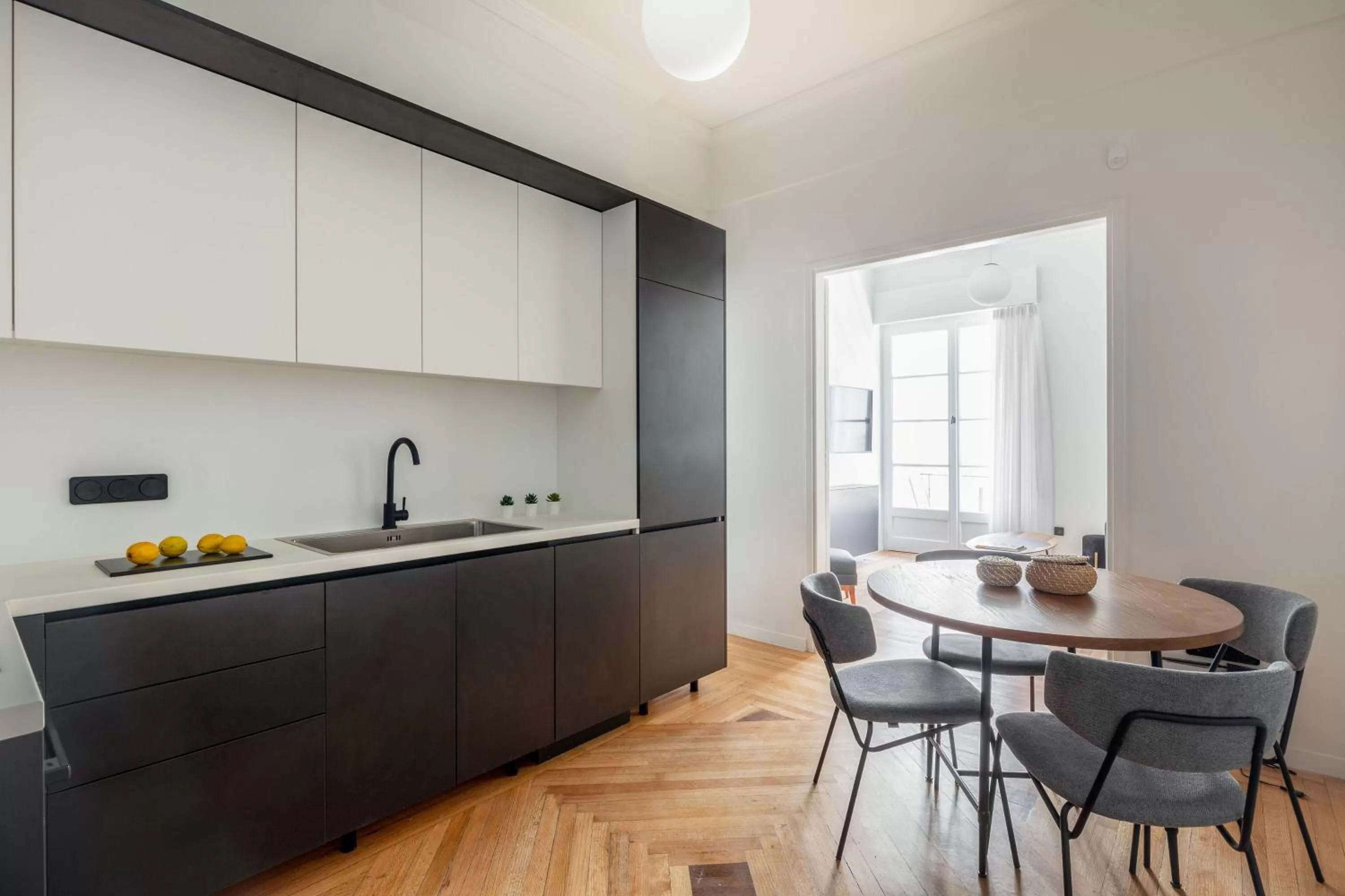 Apartment with Balcony in ZOIA The Met by UPSTREET