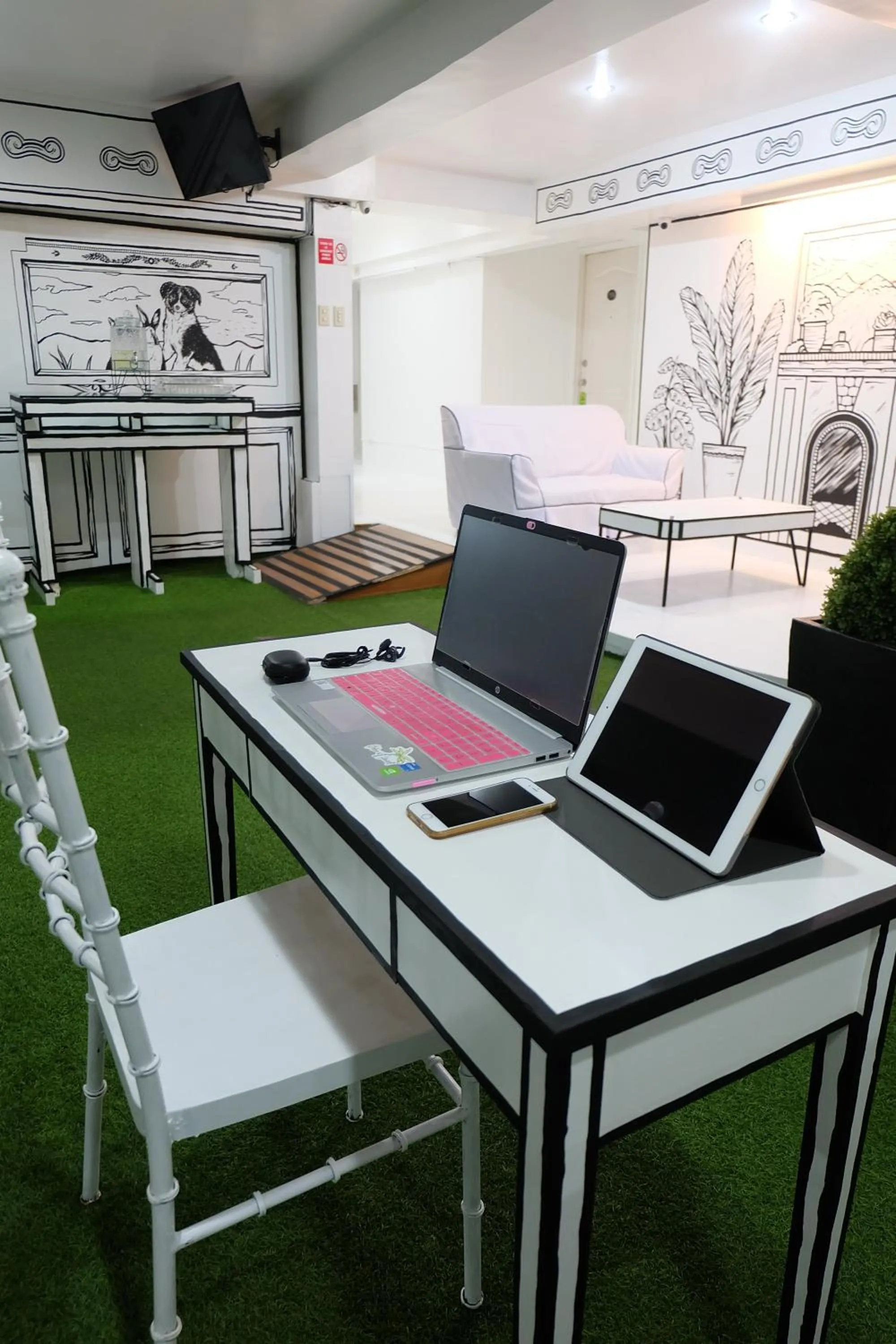 Decorative detail in Spaces Hotel Makati