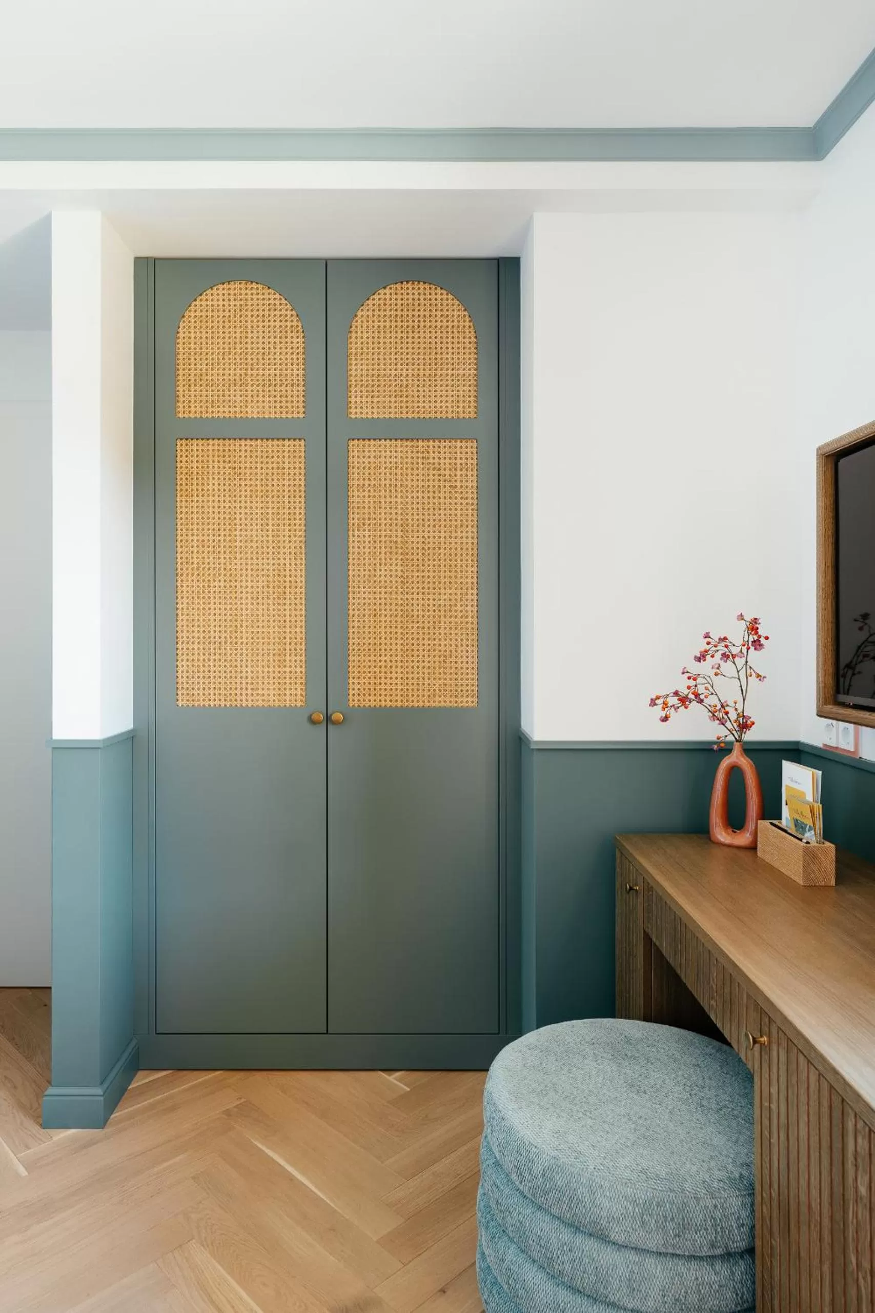 wardrobe in Villa Alma - a lakeside Boutique Hotel