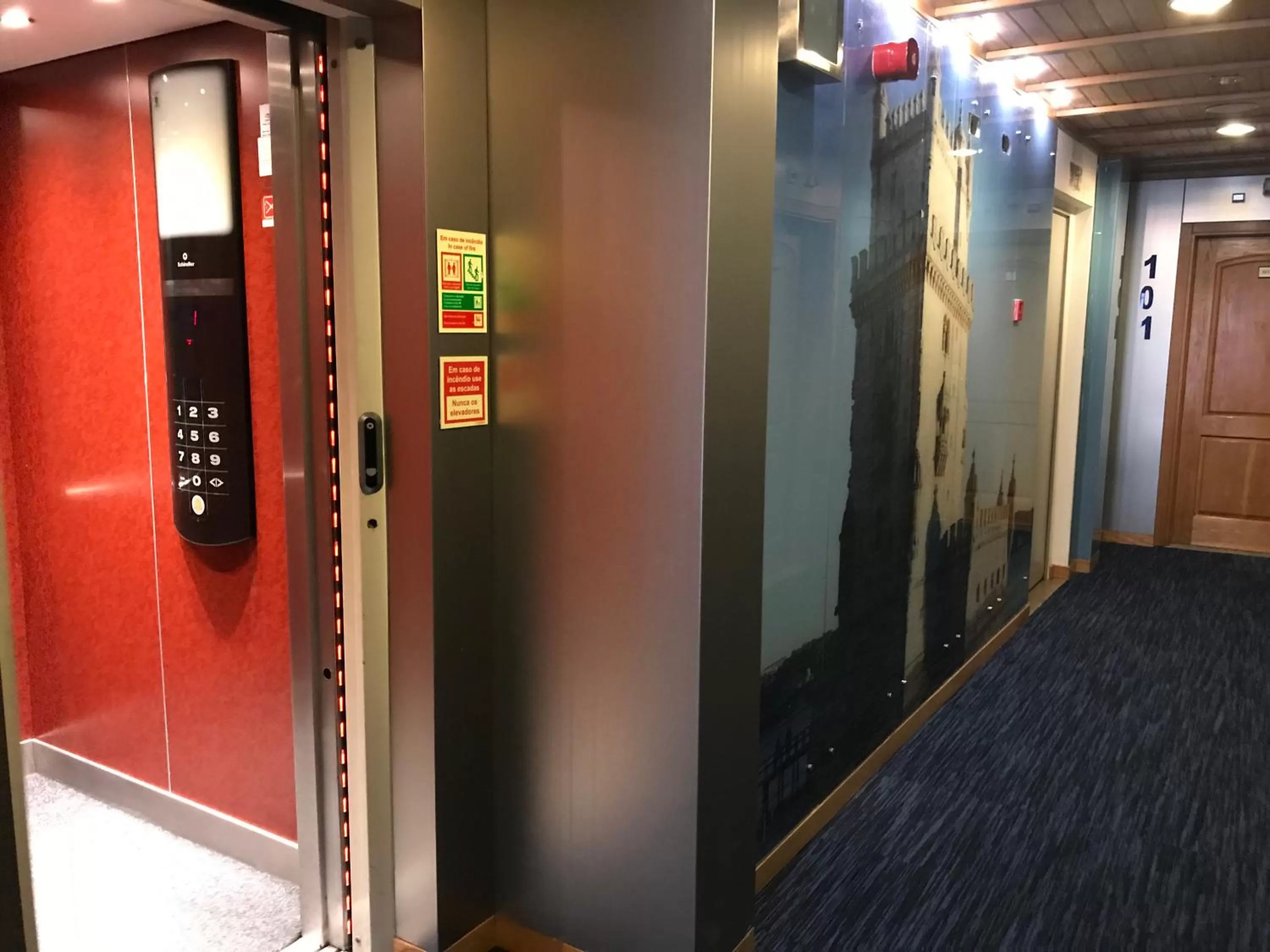 Decorative detail in Hotel Do Chile