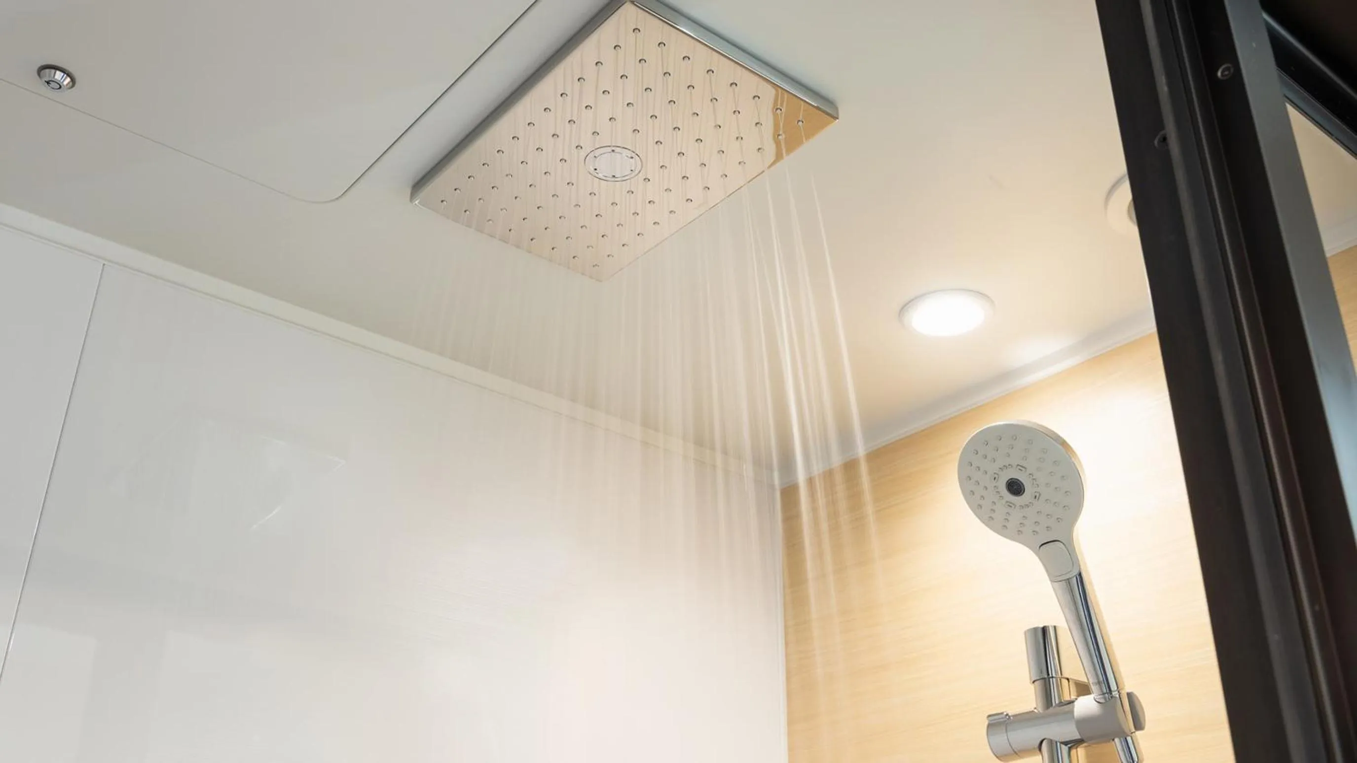 JR-East Hotel Mets Yokohama