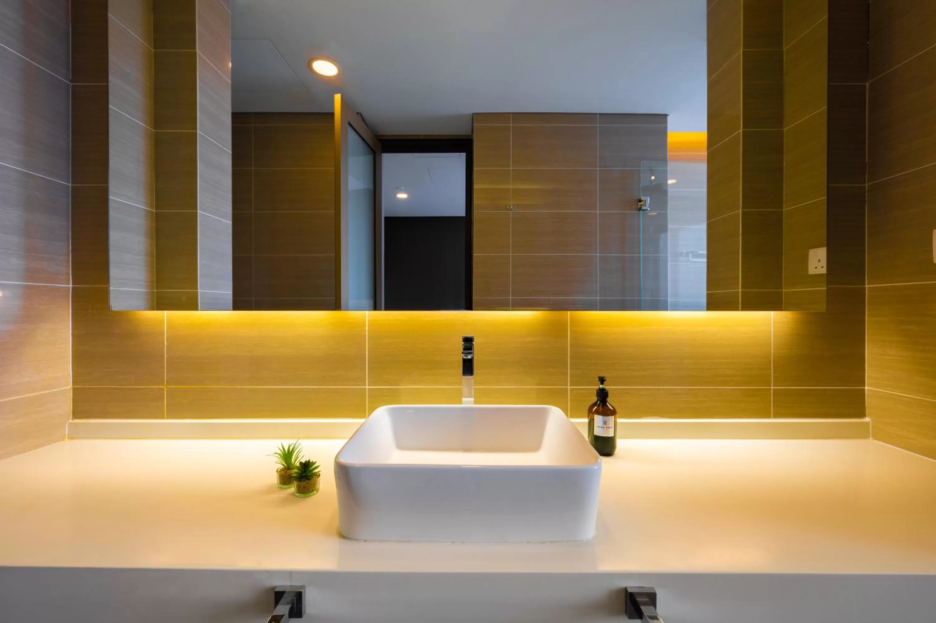 Bathroom in Greystone 99 Suites