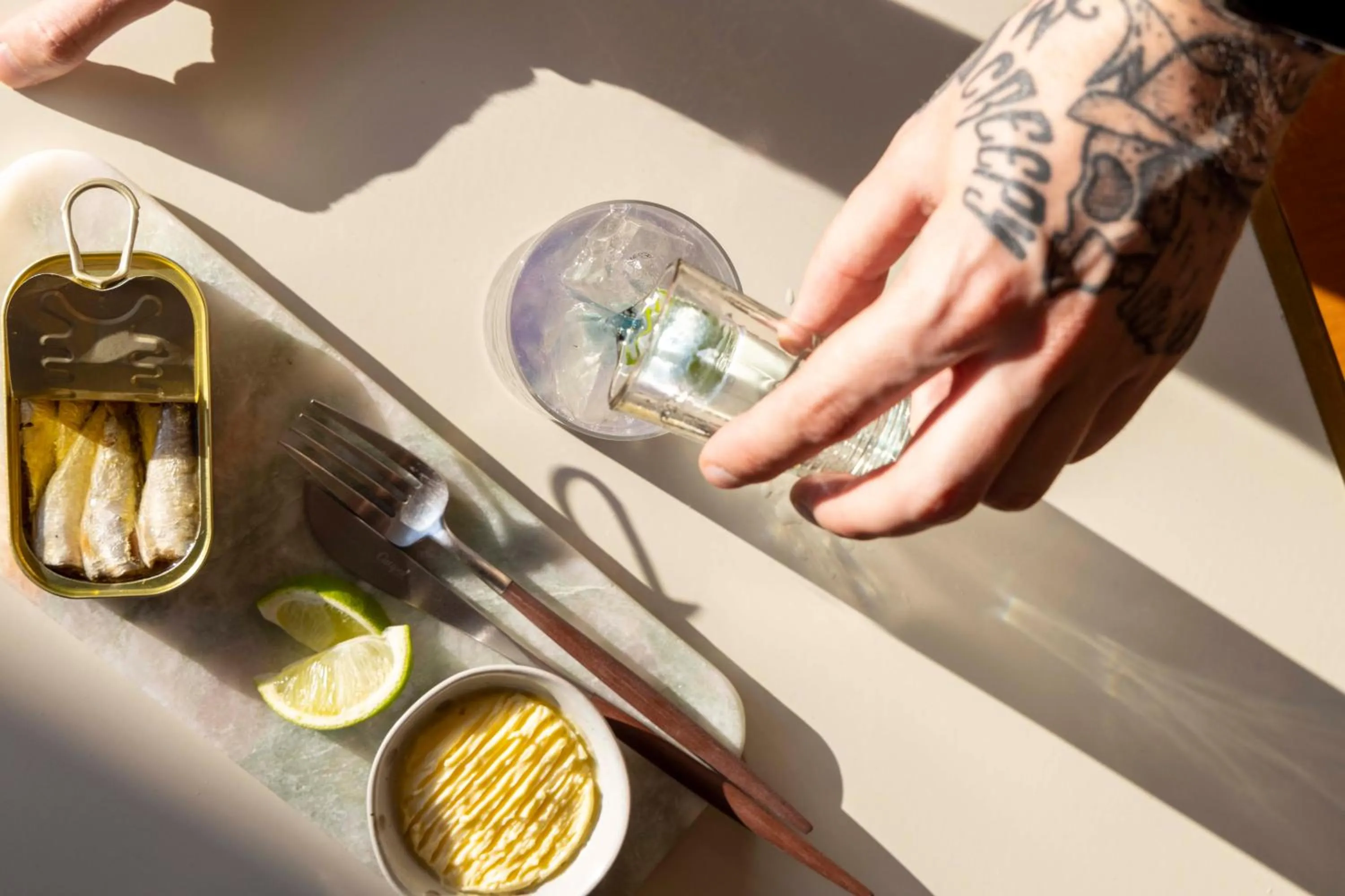 Lounge or bar in Le Petit Beaumarchais Hotel & Spa