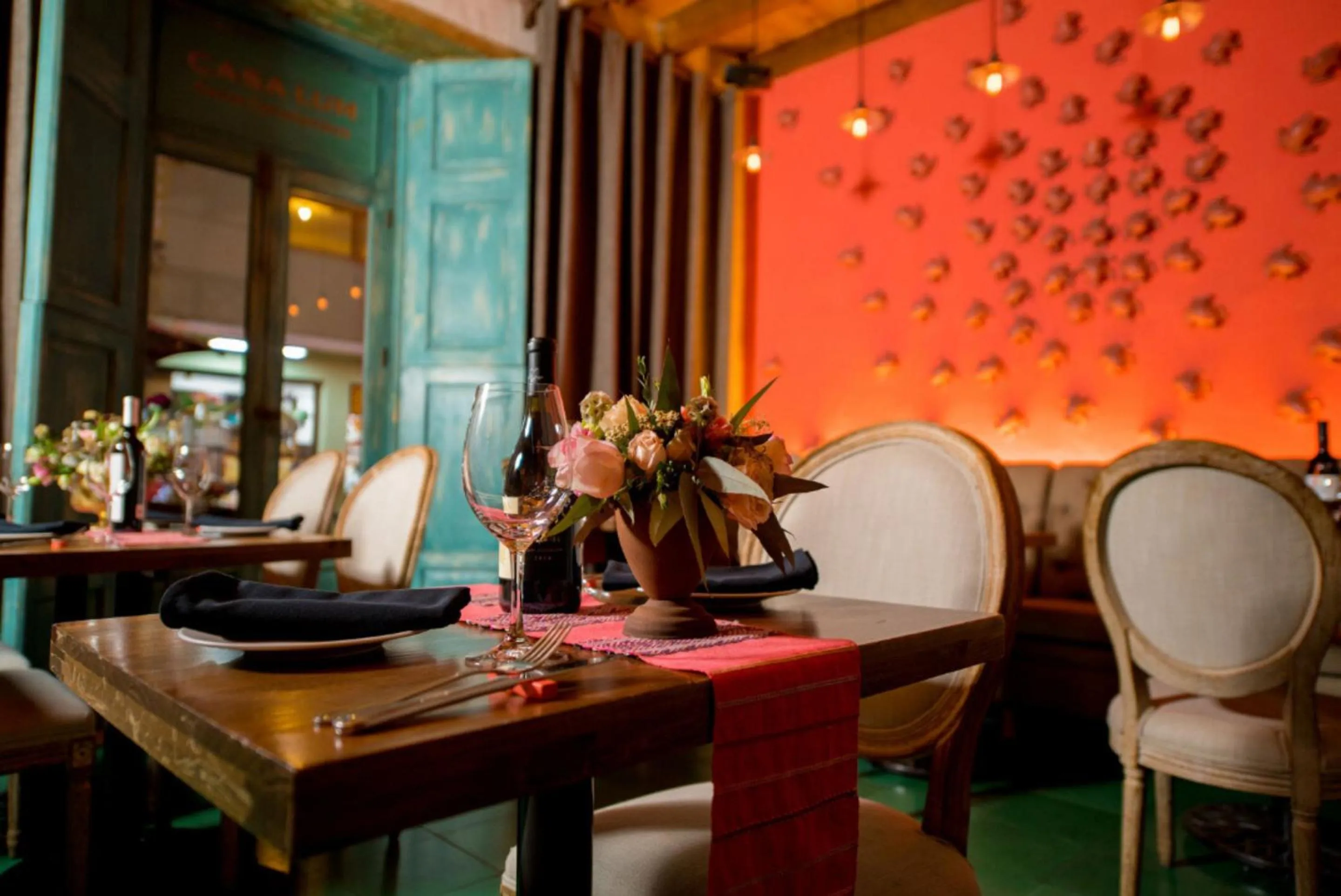 Restaurant/places to eat in Casa Lum