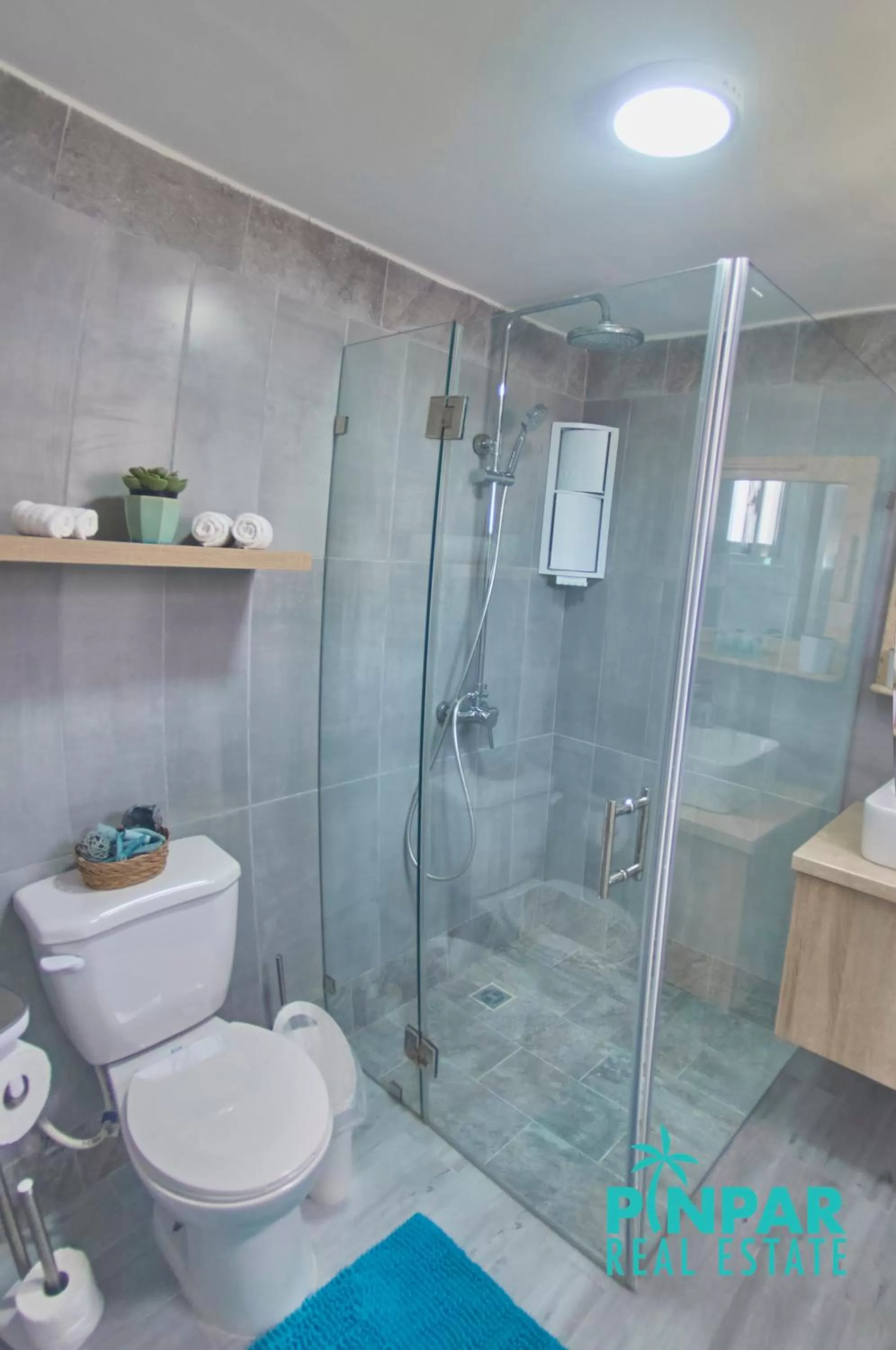 Shower in Villa Blanca Beach Club