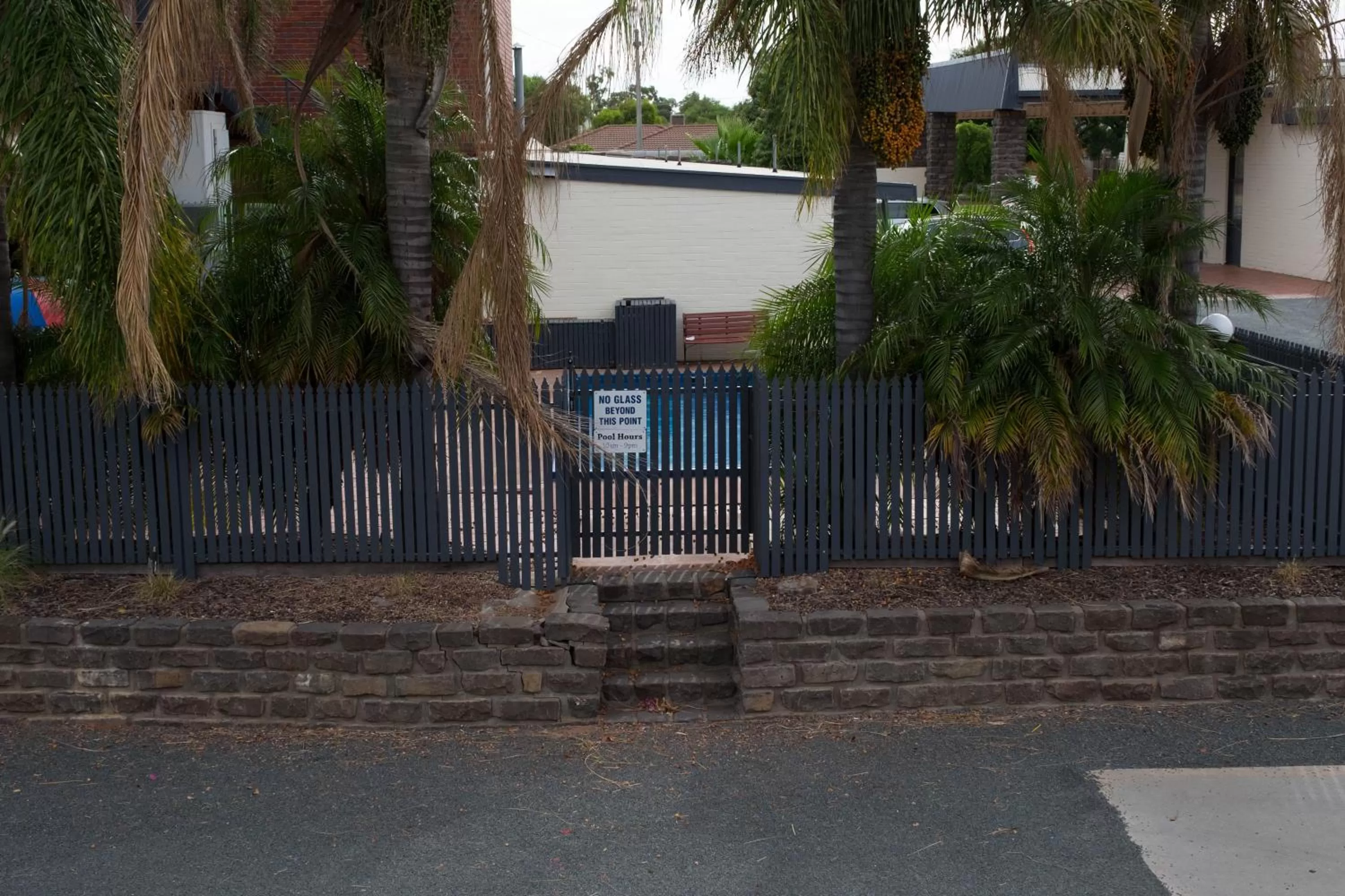 Pioneer Station Motor Inn