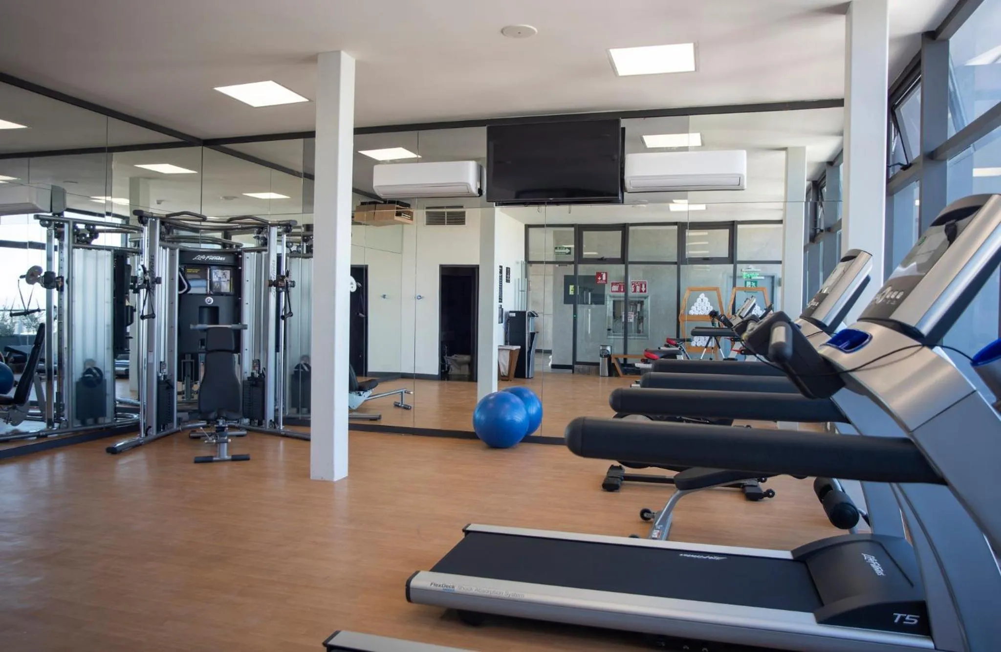 Fitness centre/facilities in voco Guadalajara Neruda by IHG