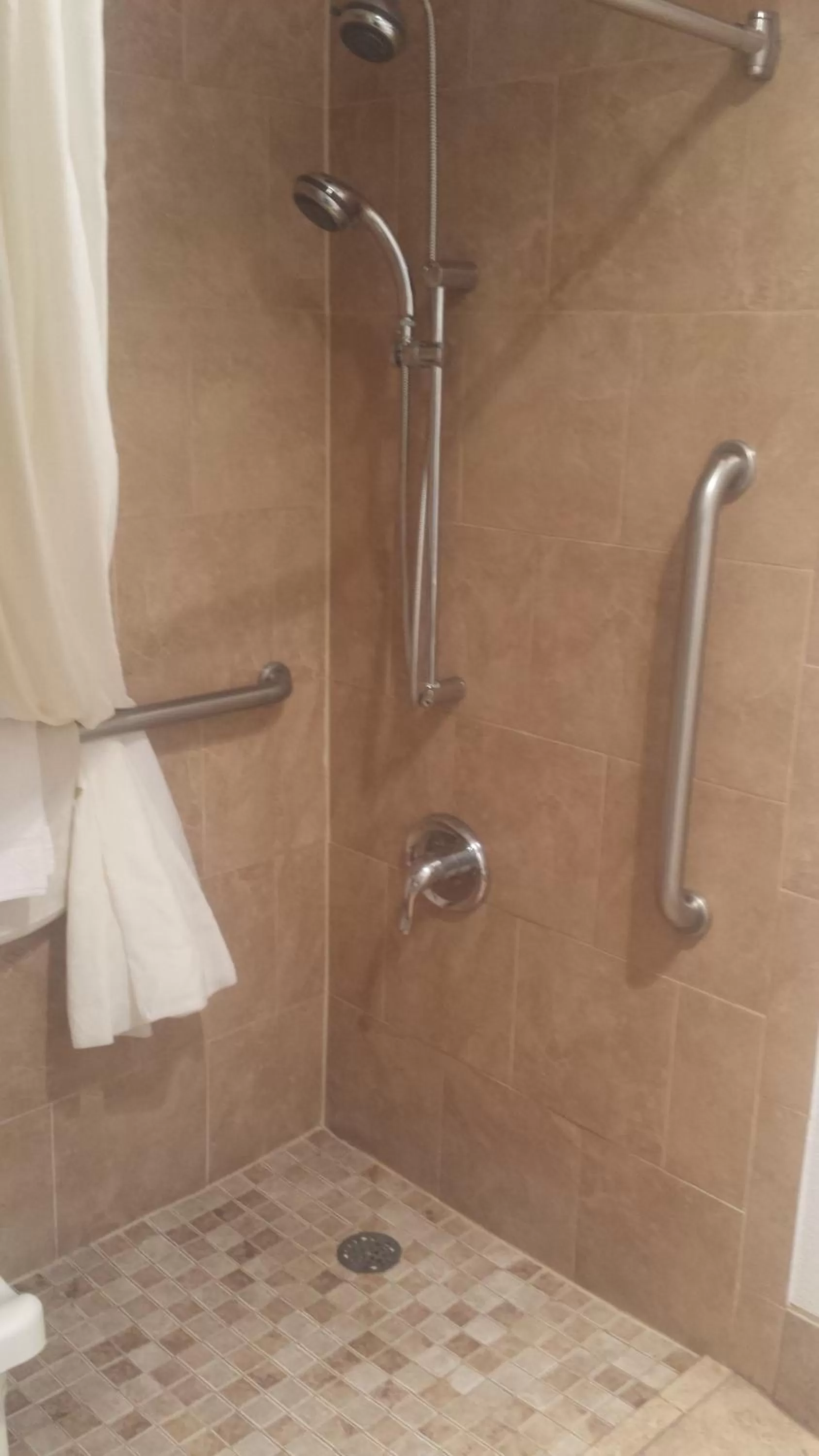 Best Western Discovery Inn