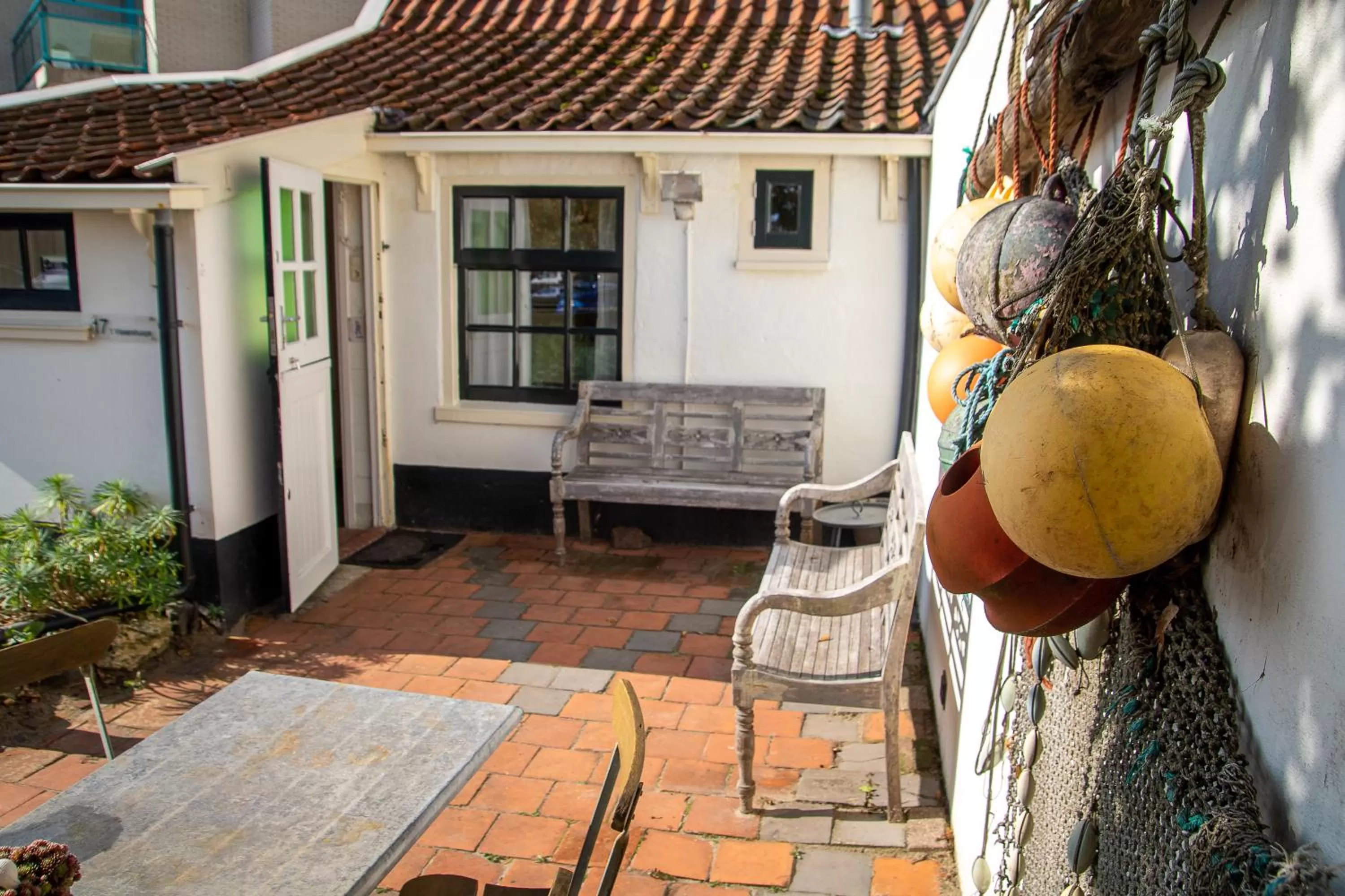 Facade/entrance in Two Brothers Noordwijk Beach