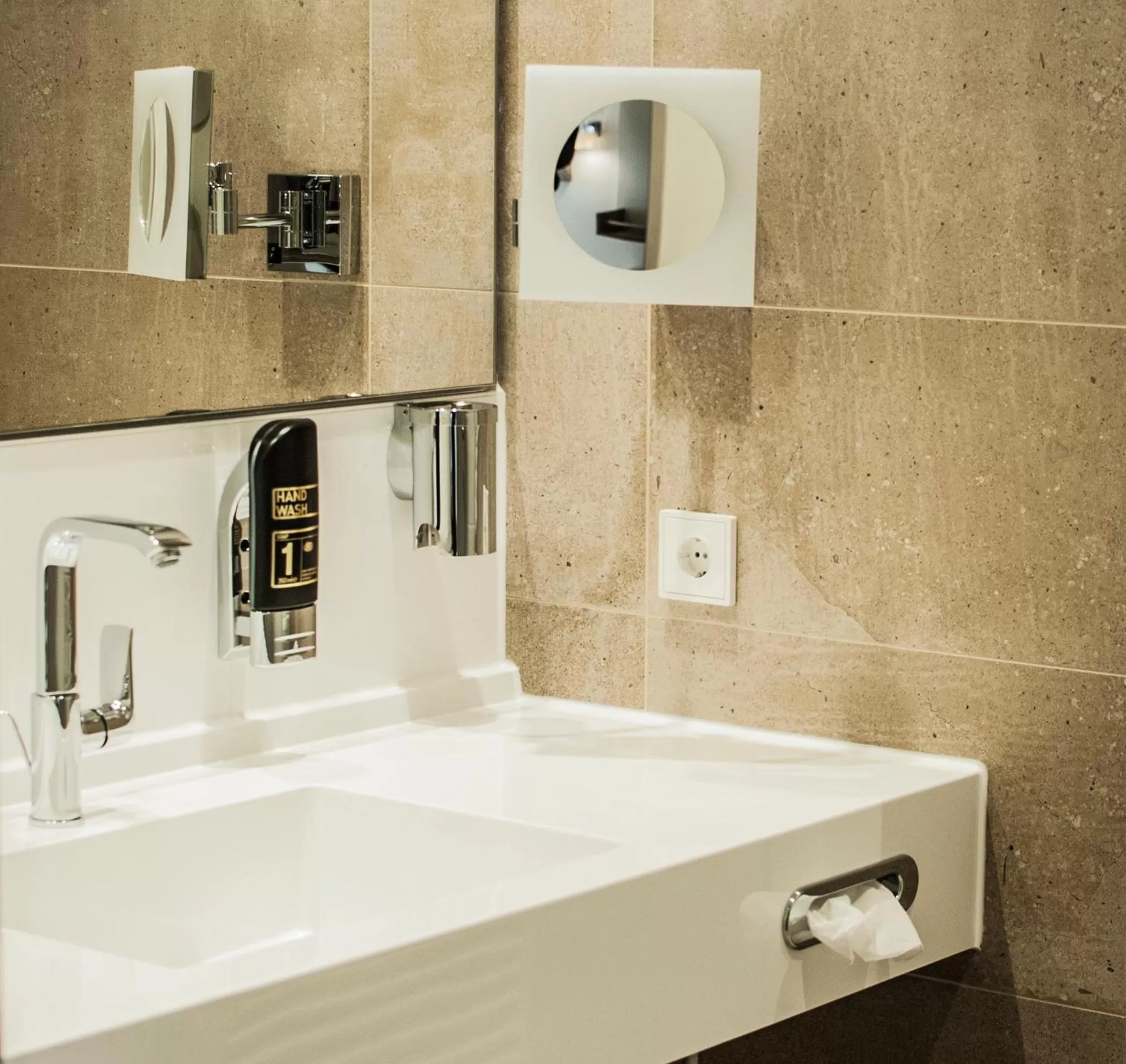 Bathroom in Bayerischer Hof