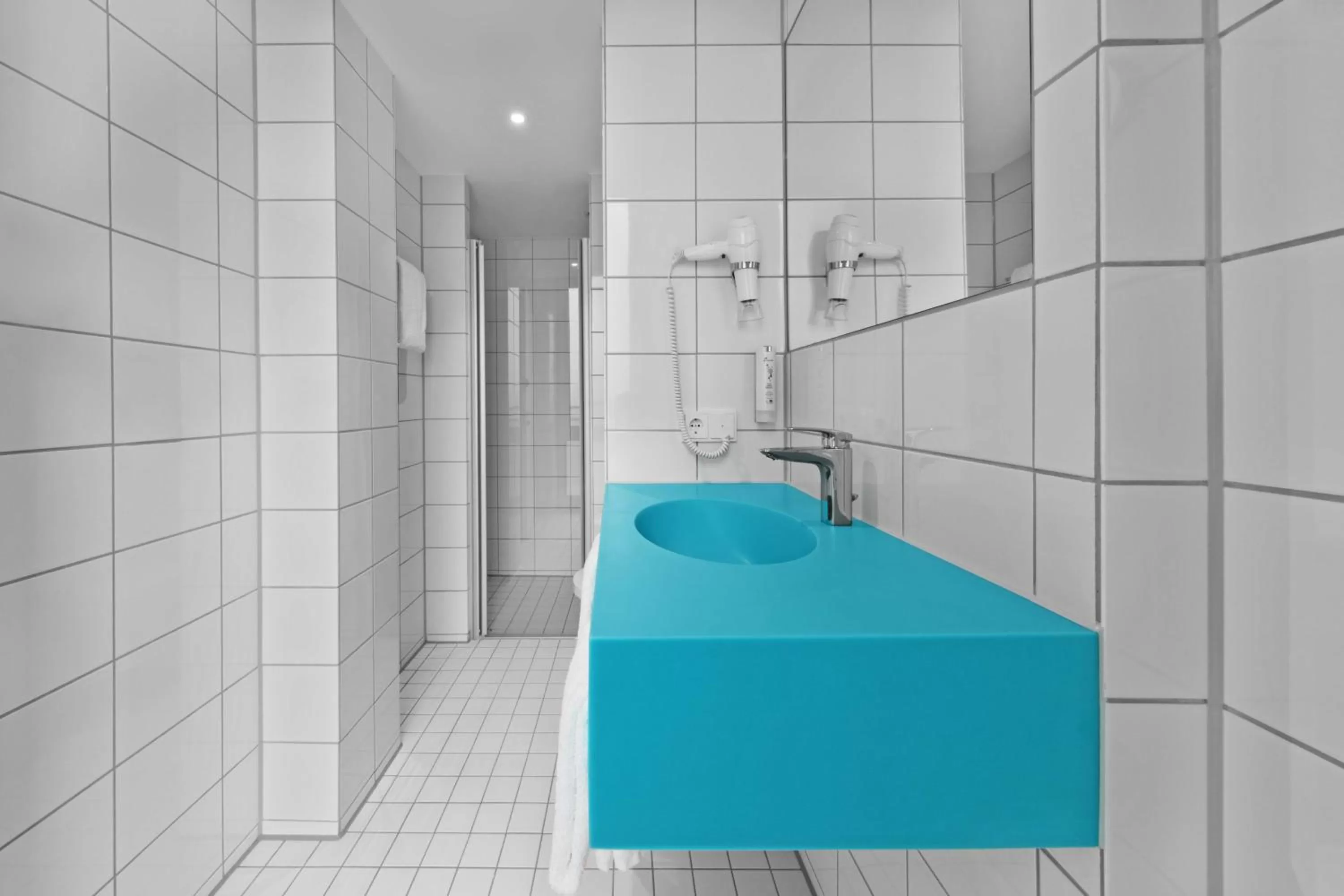 Shower in Prize by Radisson, Hamburg St Pauli