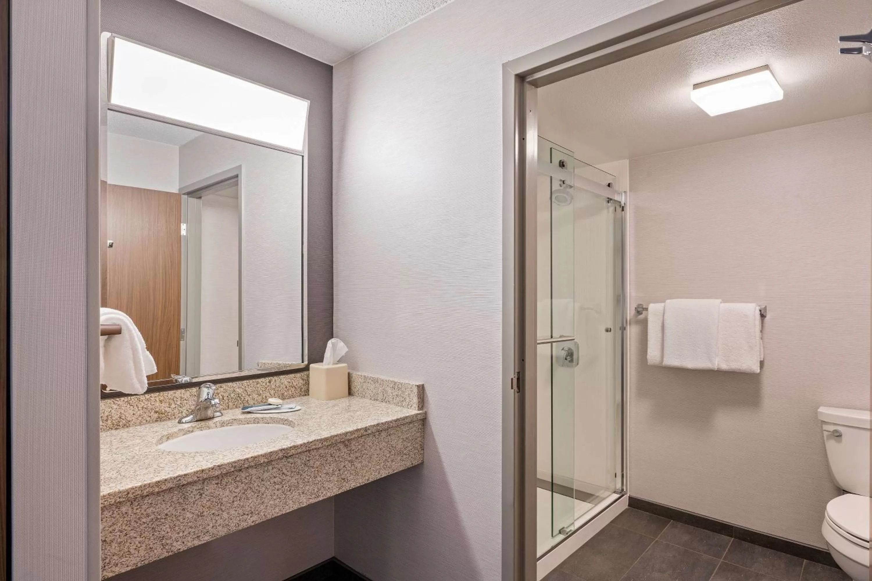 Bedroom in Sonesta Select Pleasant Hill