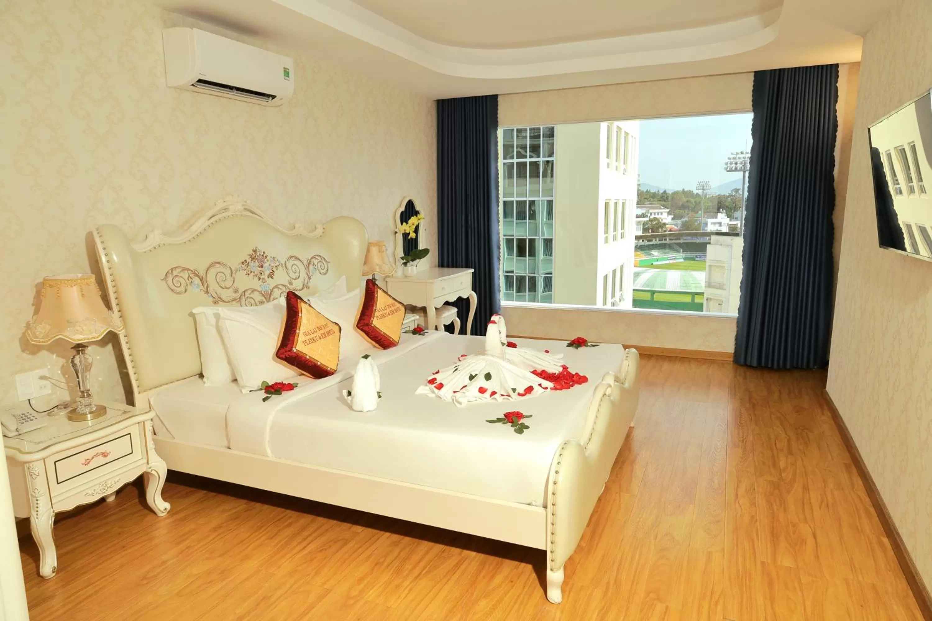 Junior Suite in Pleiku & Em Hotel by Gia Lai Tourist