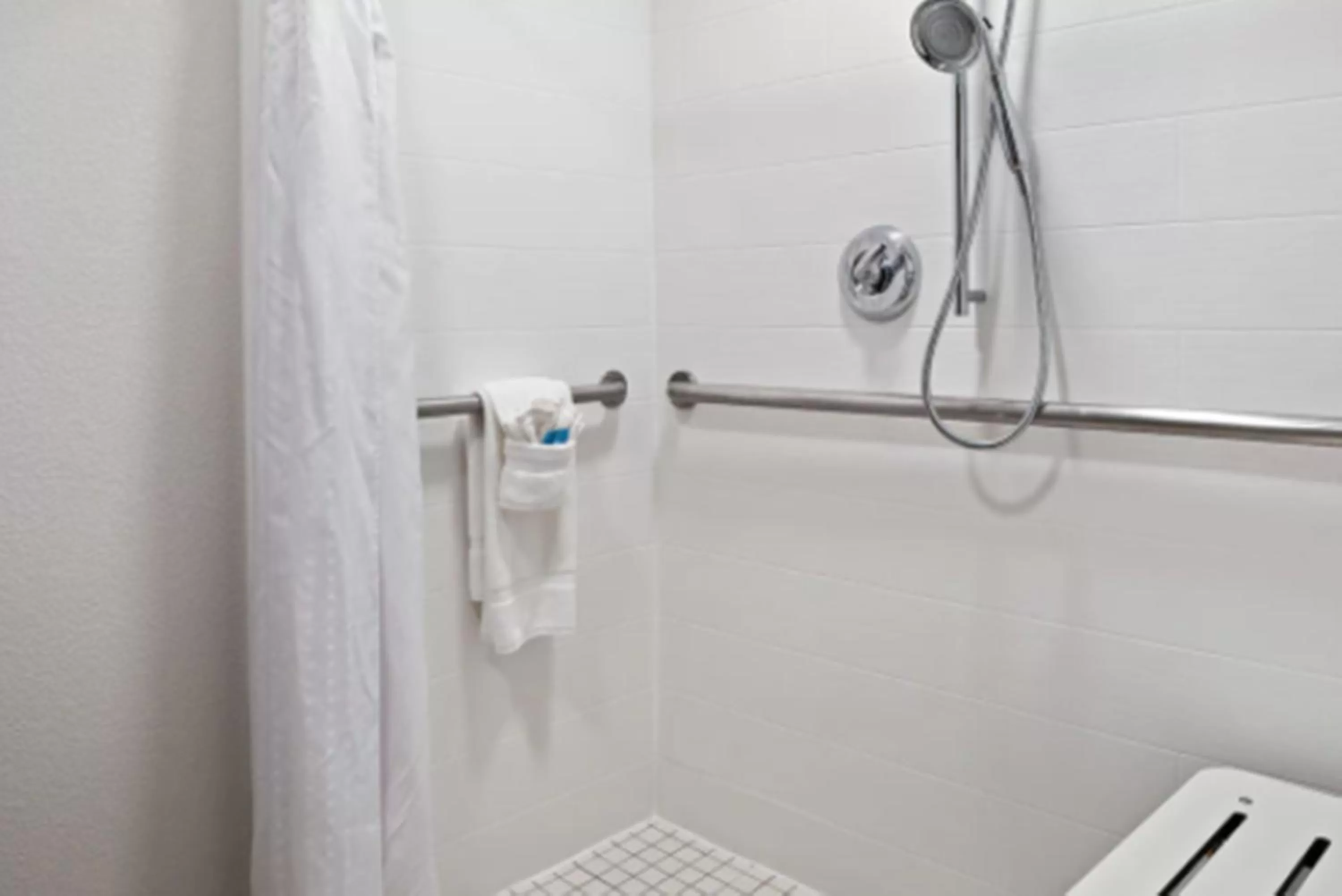 Bathroom in Holiday Inn Express - Atlanta-Kennesaw by IHG