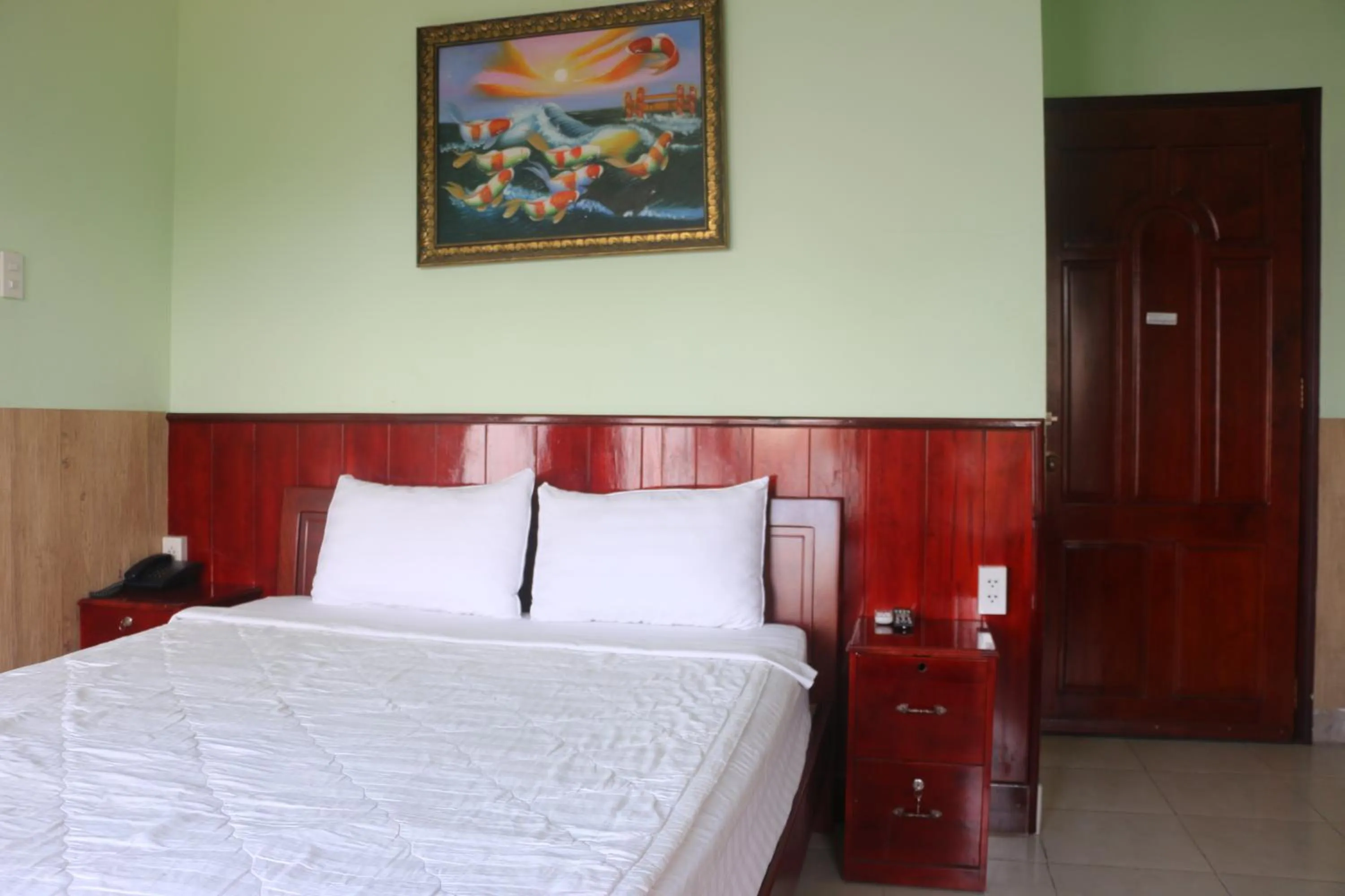 Photo of the whole room, Bed in Kim Long Hotel